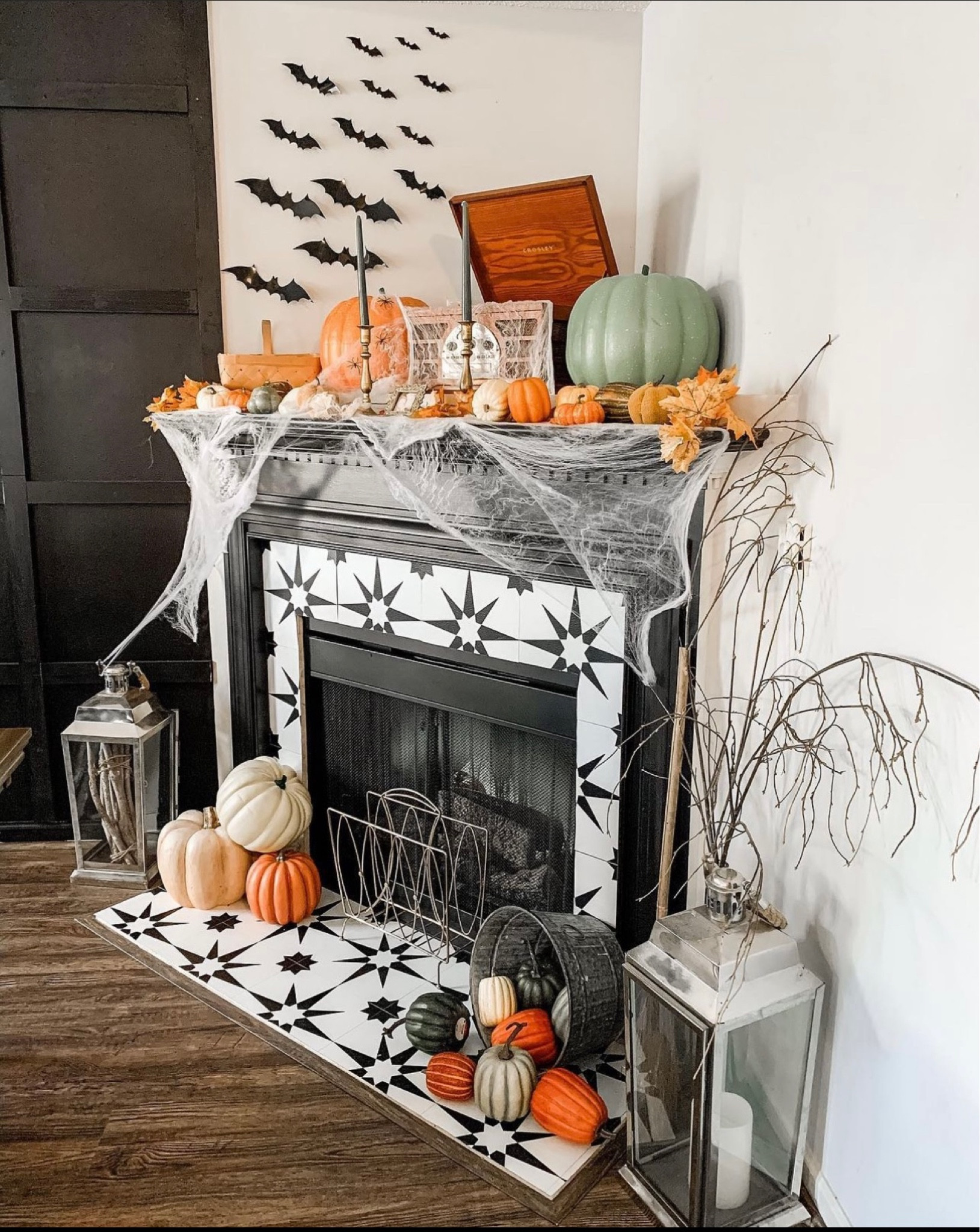 Halloween decor


Halloween, Halloween decor, home decor, fire place, home style, interiors, home style, fireplace decor

#LTKxPrime #LTKSeasonal #LTKHalloween