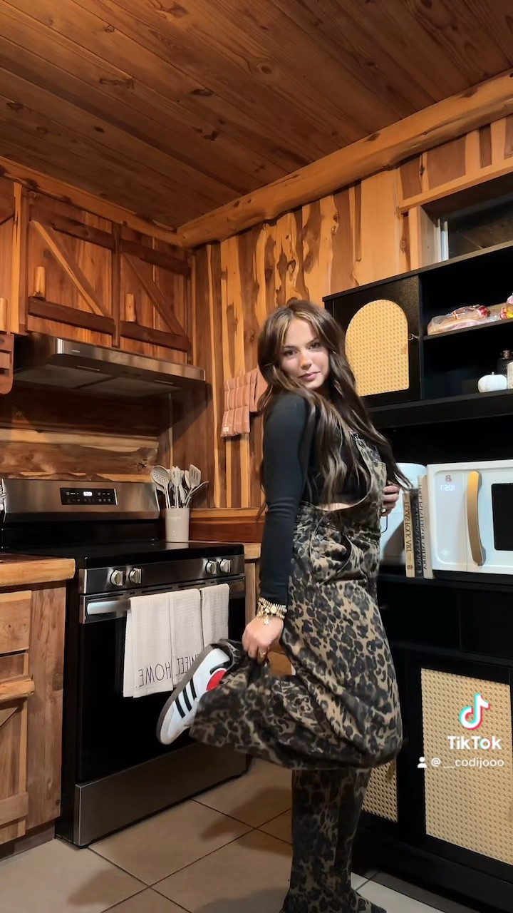 Overalls are in my showcase on TT Shop!!🥰🤍 #LTKFashion

#LTKFindsUnder50 #LTKWatchNow #LTKMidsize