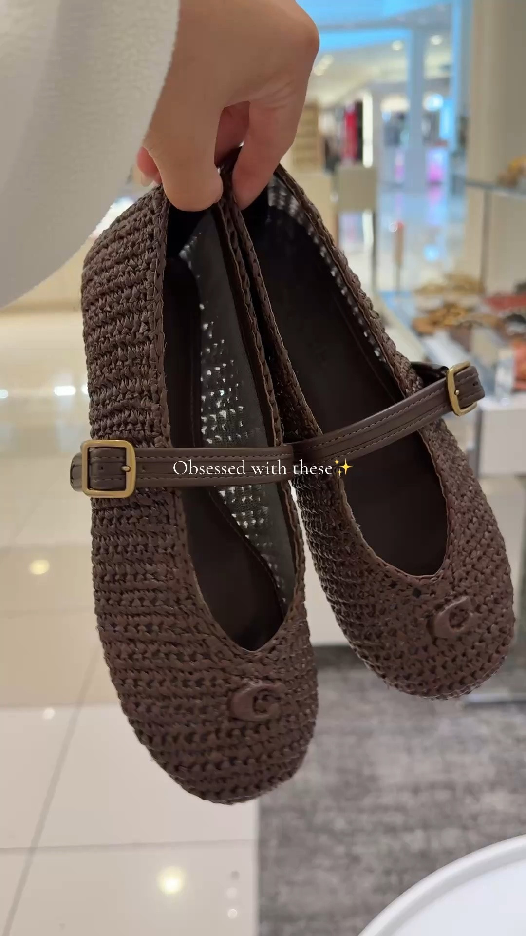 How cute are these flats ?! 

#coach #coachshoes #flats #summershoes