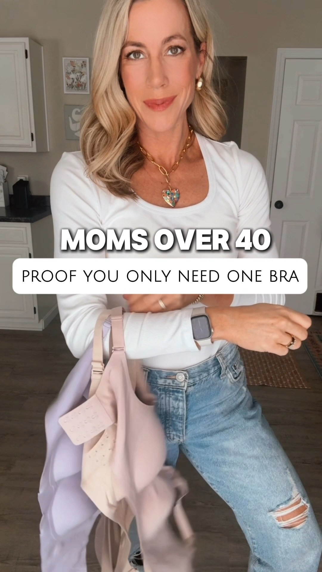 THE BEST bras ever!  This price is so good!  

This bra is seamless, buttery soft and smoothing - it’s an everyday essential!  #amazonfinds

Must have bra, best bra on Amazon, seamless bra, Amazon fashion find, everyday bra, smoothing bra, basic essential bra