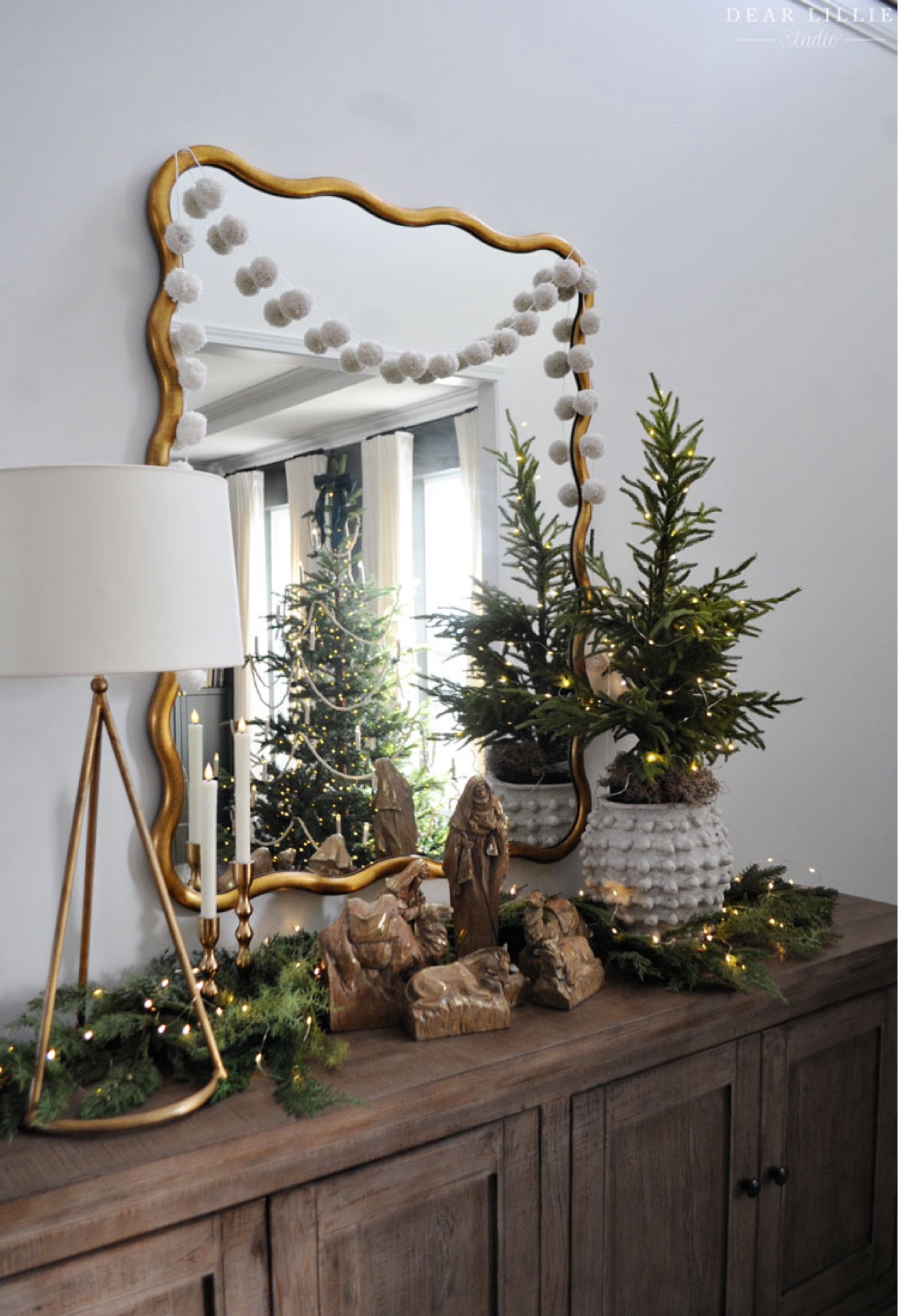 Entryway...

#LTKHome #LTKSeasonal #LTKHoliday
