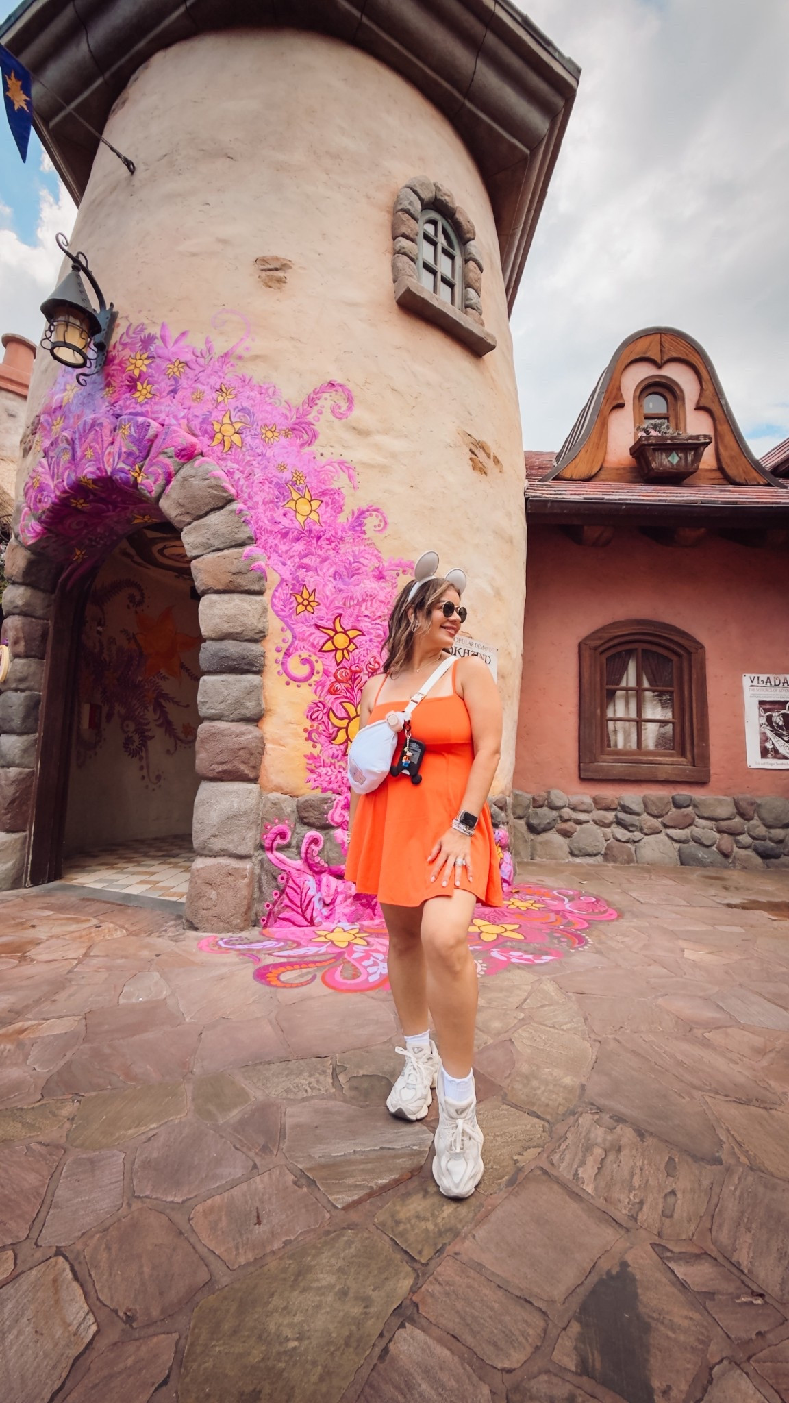 A magical day at Magic Kingdom. #disneyoutfit #disneyootd #disneyathletic #LTKDisney 