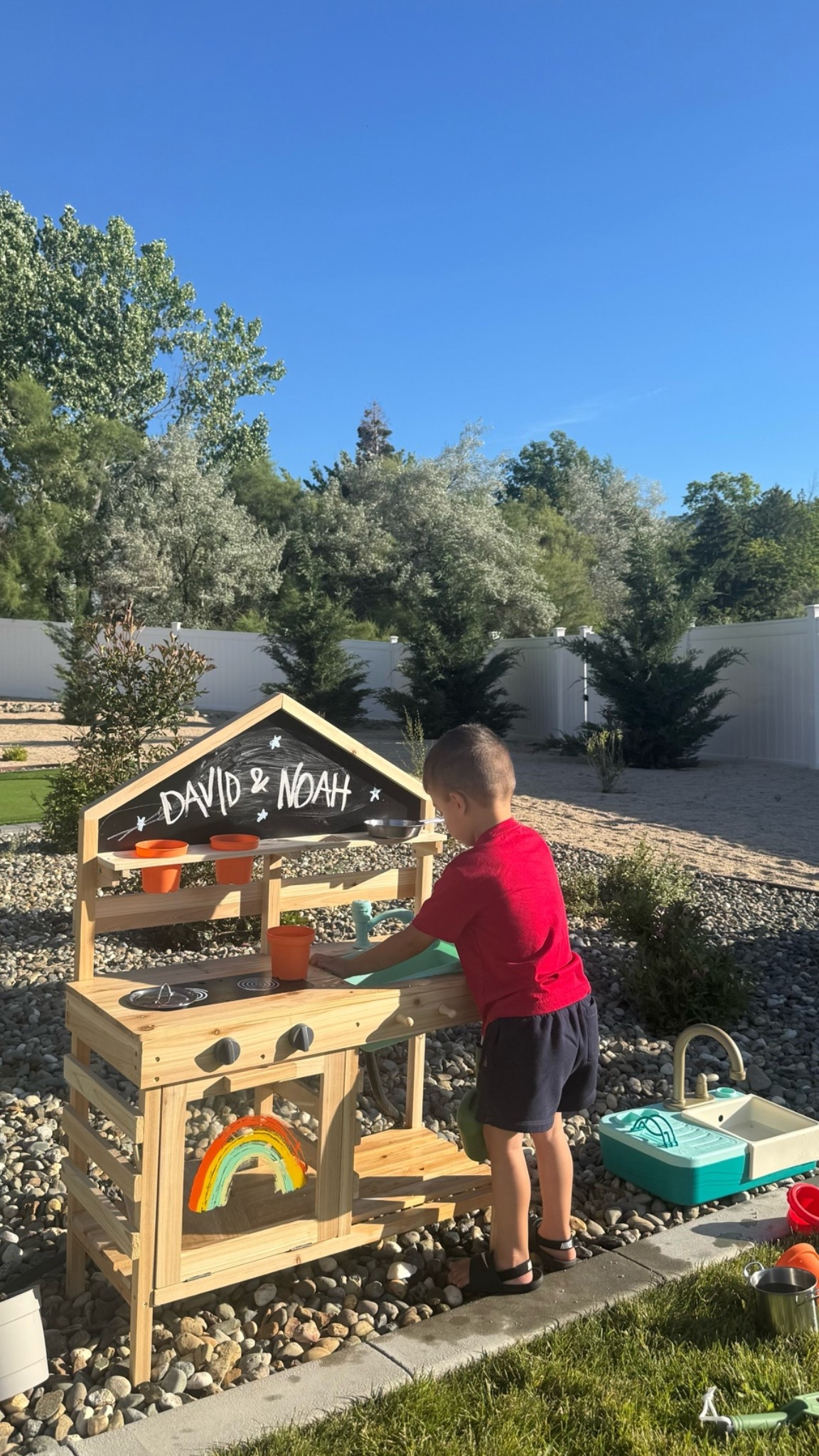 Cutest little mud kitchen from Sam’s Club🪏🪴🧑🏻‍🌾

#LTKmomlife #LTKHome #LTKKids