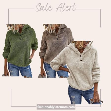 Cozy is my favorite word and these sweatshirts from Amazon are just what you need!! 
Fashionablylatemom 
Sweatshirt 
Amazon Find 
Fall Sweatshirts 
Fuzzy Sweatshirt

#LTKSeasonal