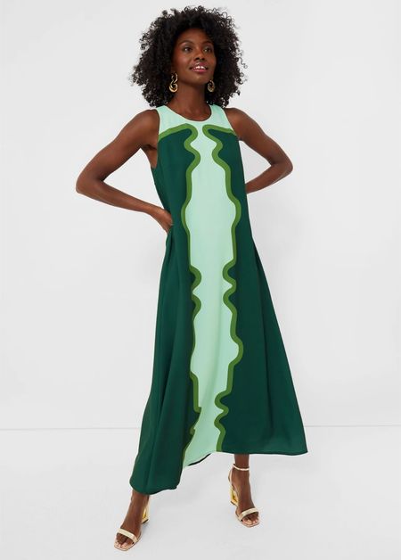 I wish I had an upcoming event to wear this dress for! Very tempted to order since the colors fit for so many seasons and the silhouette is very forgiving. Use the code YOUROCK for 20% off! 