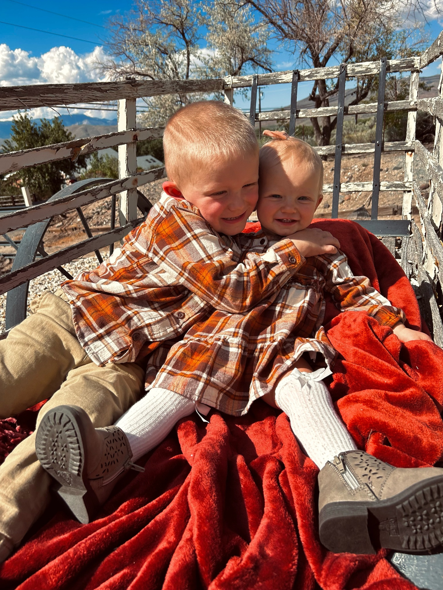 Cutest matching outfits from Children’s Place! 
Both are tts and soft plaid pattern. 
Perfect for family photos or fun outings. 


Family outfits, family pictures, fall outfit, fall fashion, matching outfit, kids matching, fall matching, plaid outfit, toddler outfits. 

#LTKkids #LTKbaby #LTKSeasonal