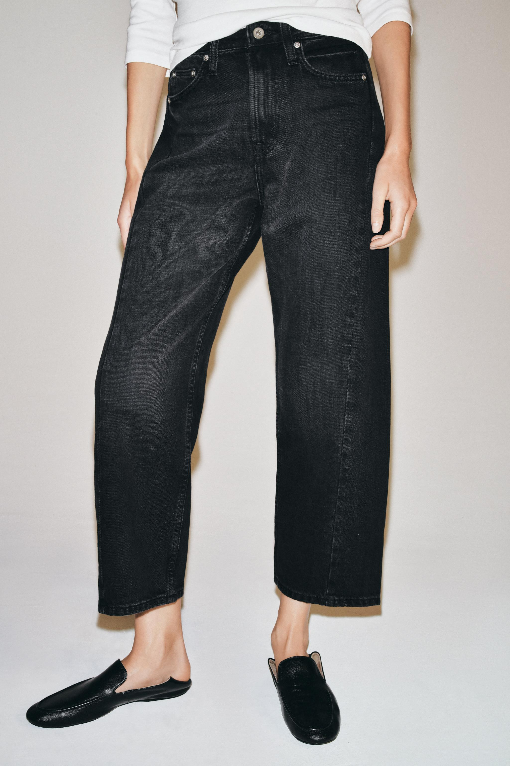 ZW COLLECTION MID-WAIST RELAXED ANKLE JEANS | Zara US