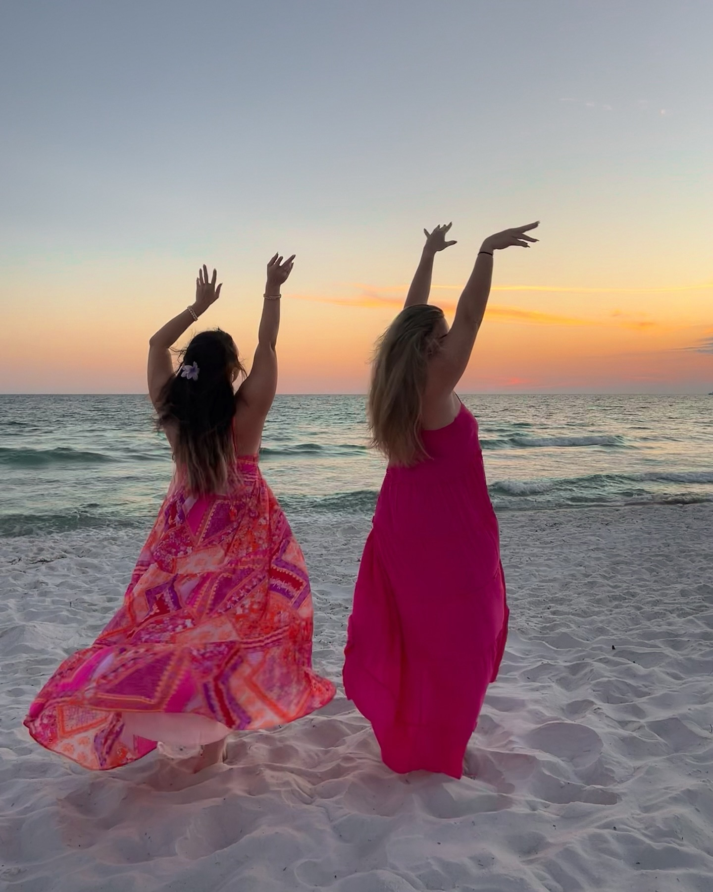 good for the soul 🌟🐚🦀🪸🏖️ (swipe to see how unserious we are)

#LTKMidsize #LTKSeasonal #LTKFindsUnder100