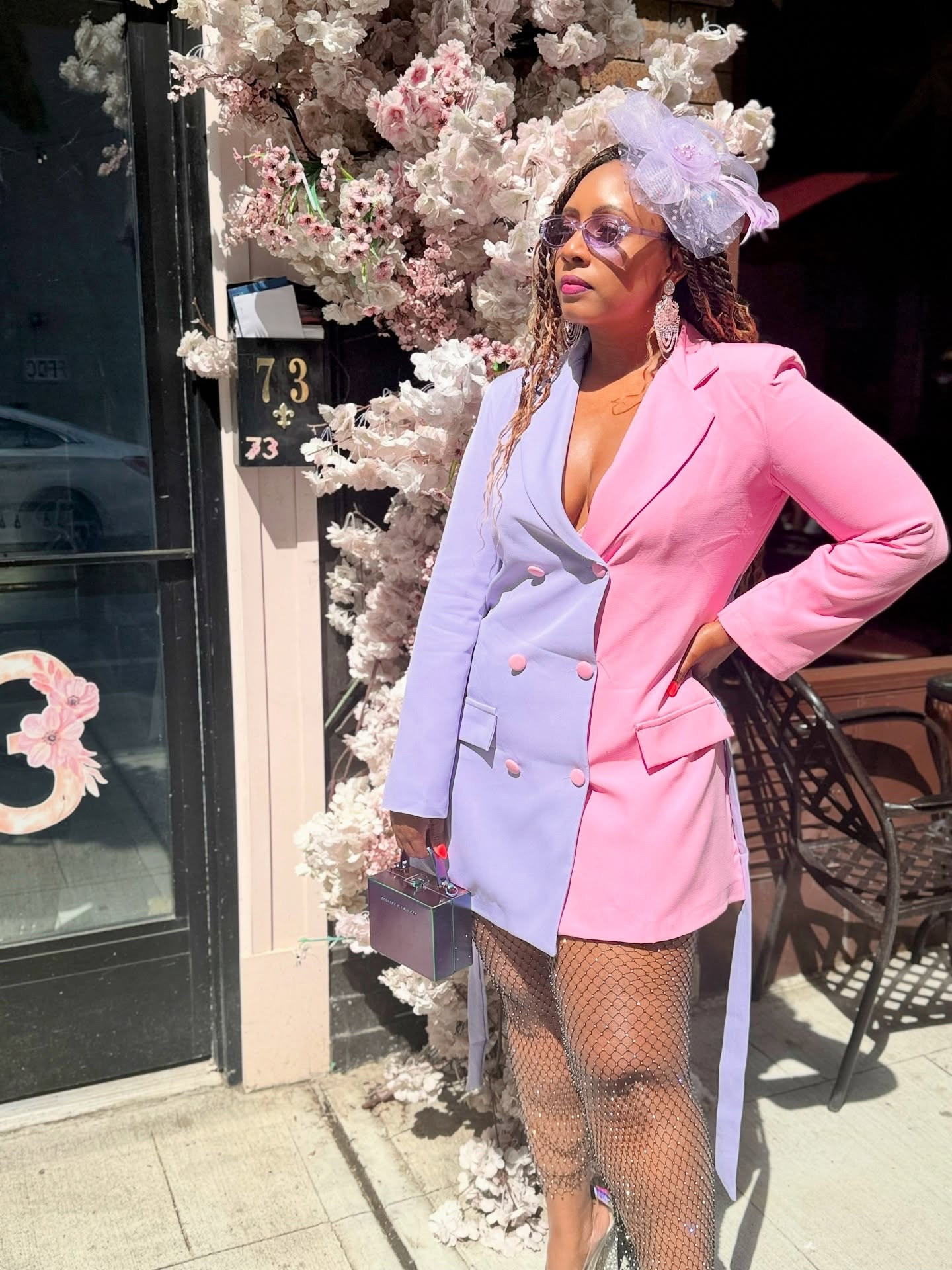 A themed event hates to see me coming 😅 High Tea but make it a statement 😉💓💜 


👛: @brandonblackwoodnyc 

#teapartyoutfit #fashionover30 #ltkcreators

#LTKSummerEdit #LTKParties #LTKFindsUnder50