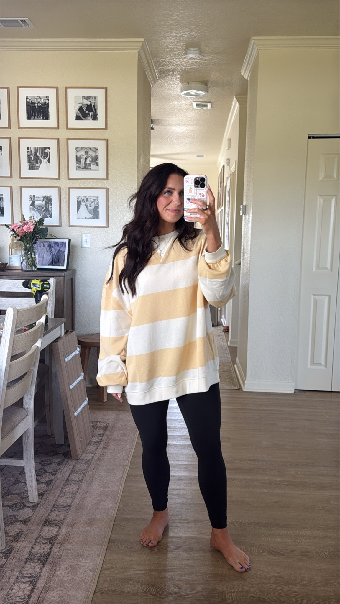 This free people sweatshirt is perfect! Everything you need in a sweatshirt. Comfy+Cute!! 

FreePeople
CozyStyle
 

 

#LTKdayinmylife #LTKootd #LTKSeasonal