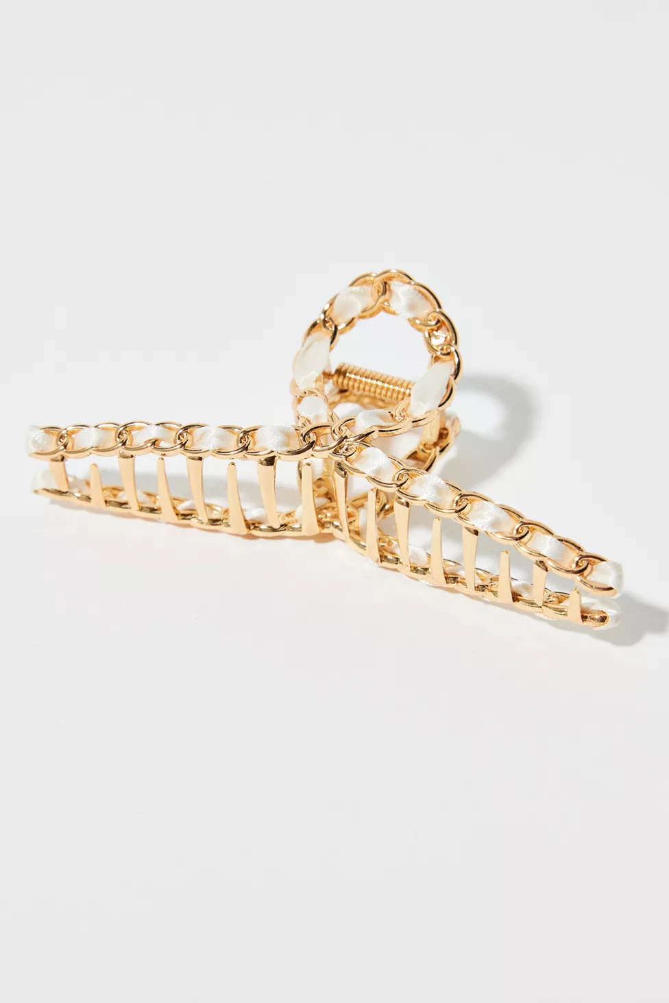 Ribbon Wrapped Infinity Claw Clip | Urban Outfitters (US and RoW)