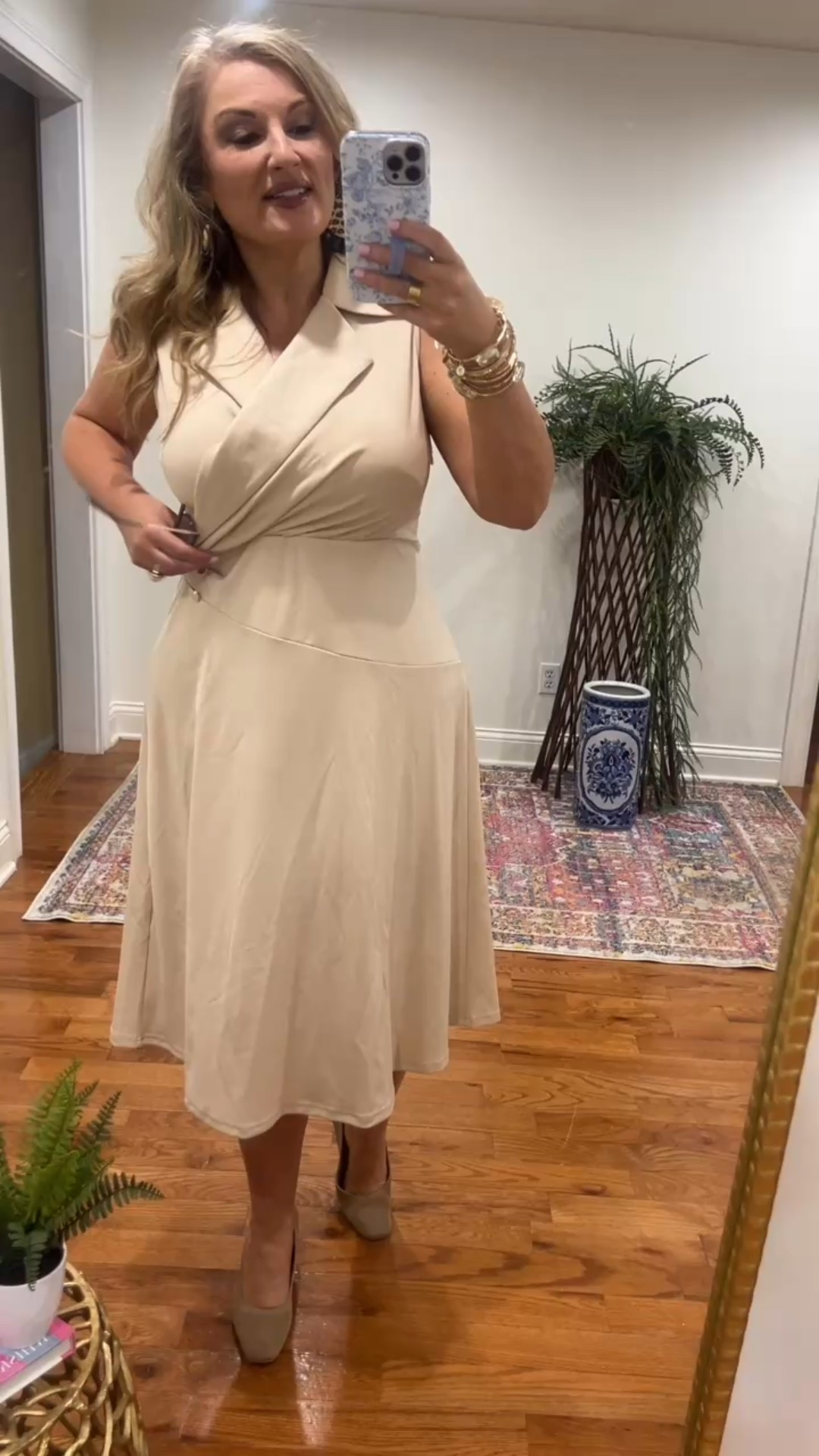 Wearing a large in the dress.  Bailable in lots of colors. 

#LTKStyleTip #LTKOver40 #LTKMidsize