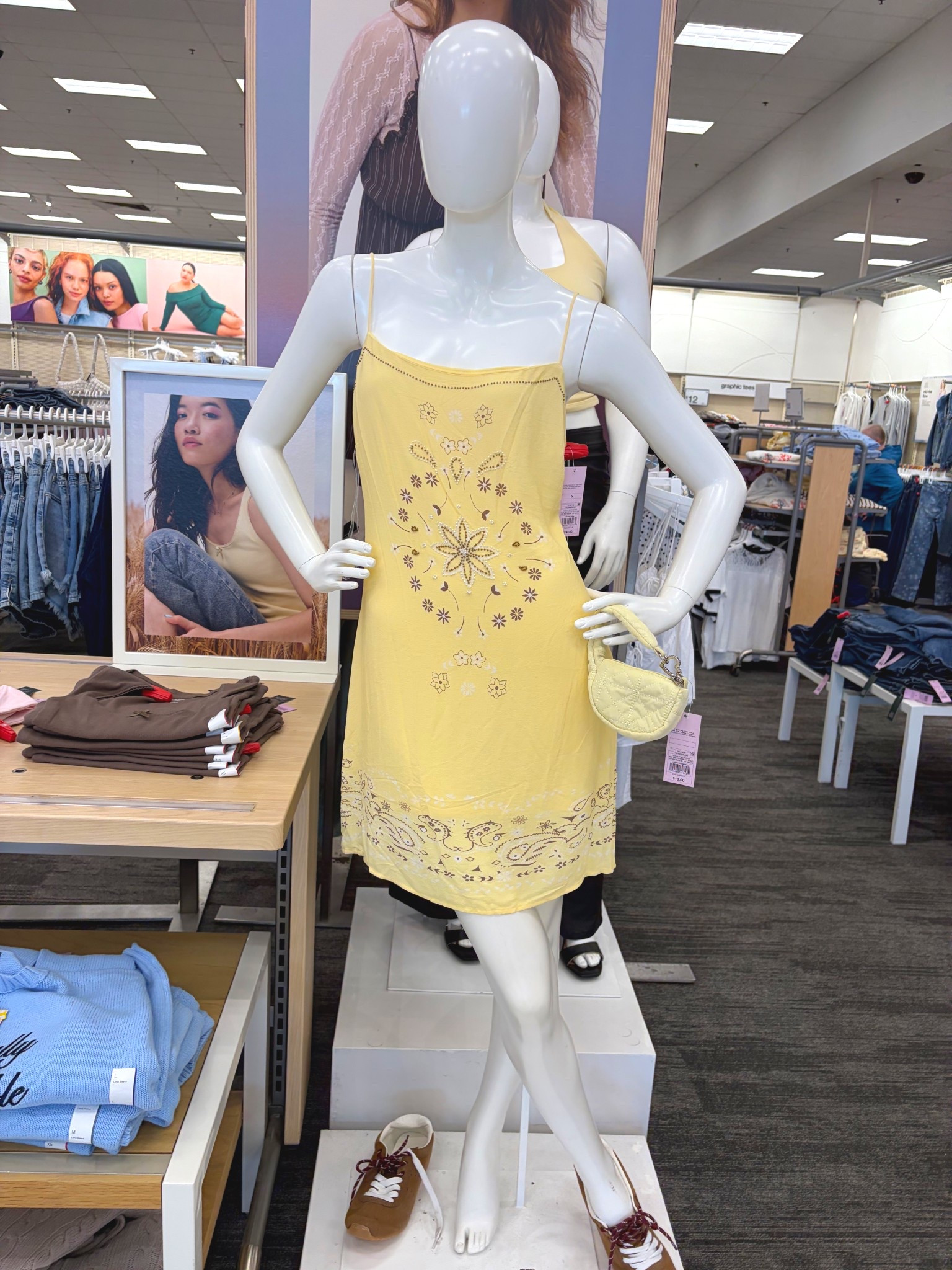 Loving this Flirty Bandana Mini Shift Dress with adjustable spaghetti straps!  And the mini yellow bag is a fun accessory to hold your essentials!  

Target Wild Fable dresses
Light yellow dress
Spring dresses 

#LTKFestival #LTKSaleAlert #LTKMidsize