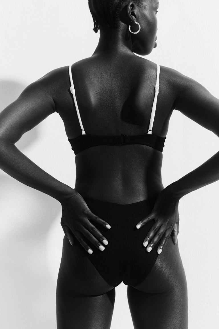 High Waist Cheeky Bikini bottoms | H&M (UK, MY, IN, SG, PH, TW, HK)