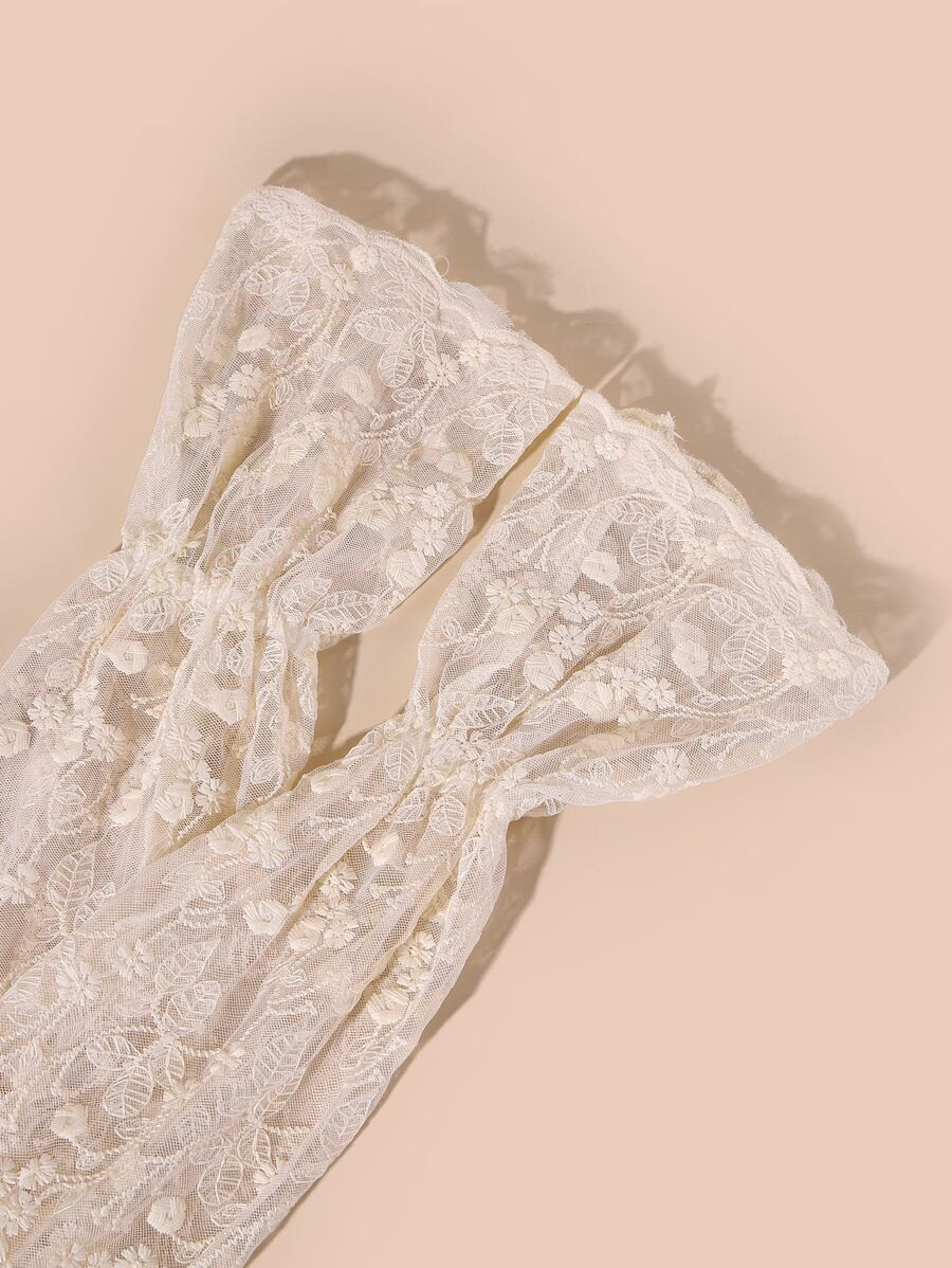 Embroidery Detail Arm Sleeves
   SKU: sw2106273900312318      
          (120 Reviews)
          ... | SHEIN