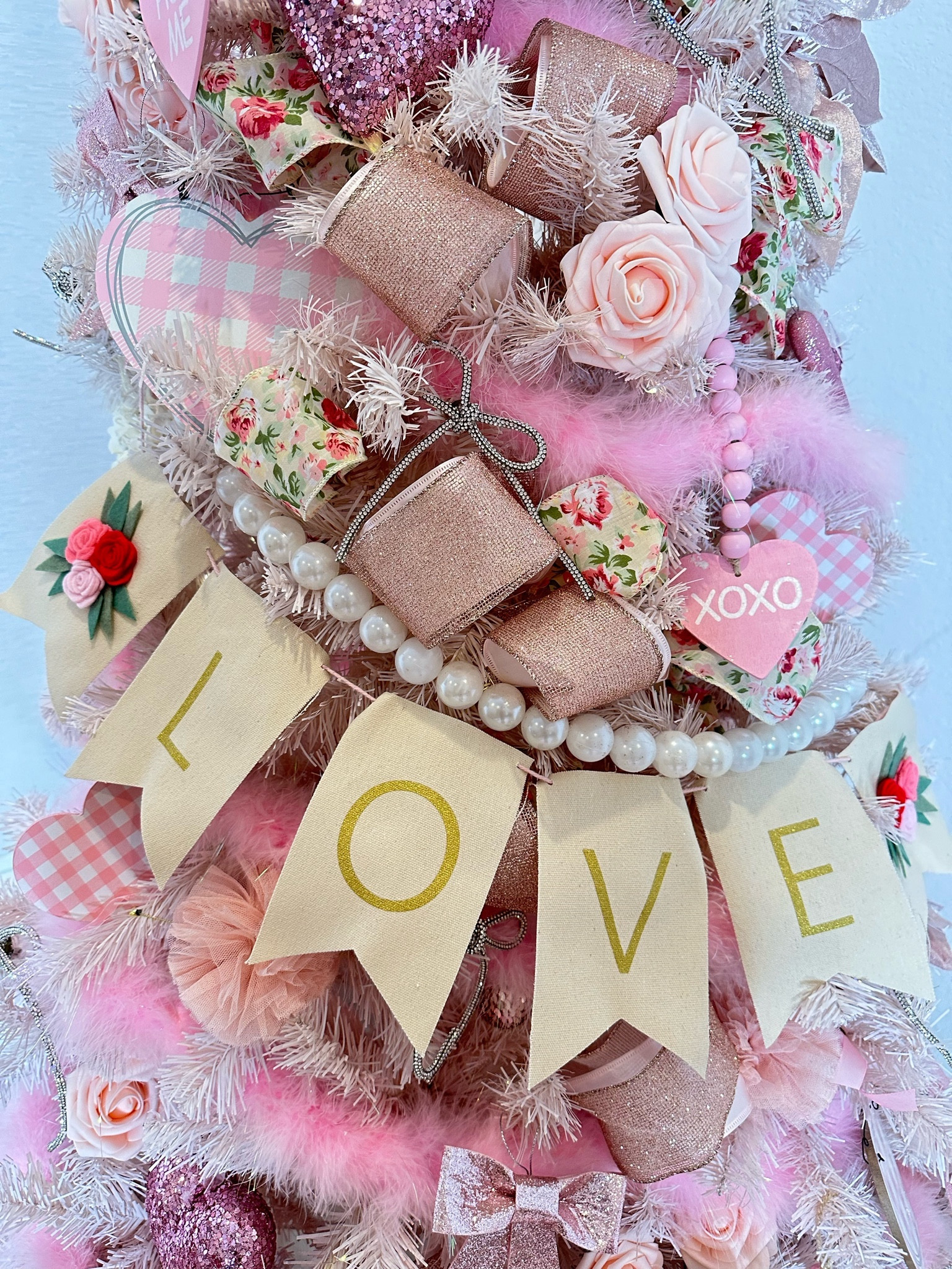  Valentine’s Day tree.  Valentines decorations 

#LTKparties #LTKhome #LTKSeasonal