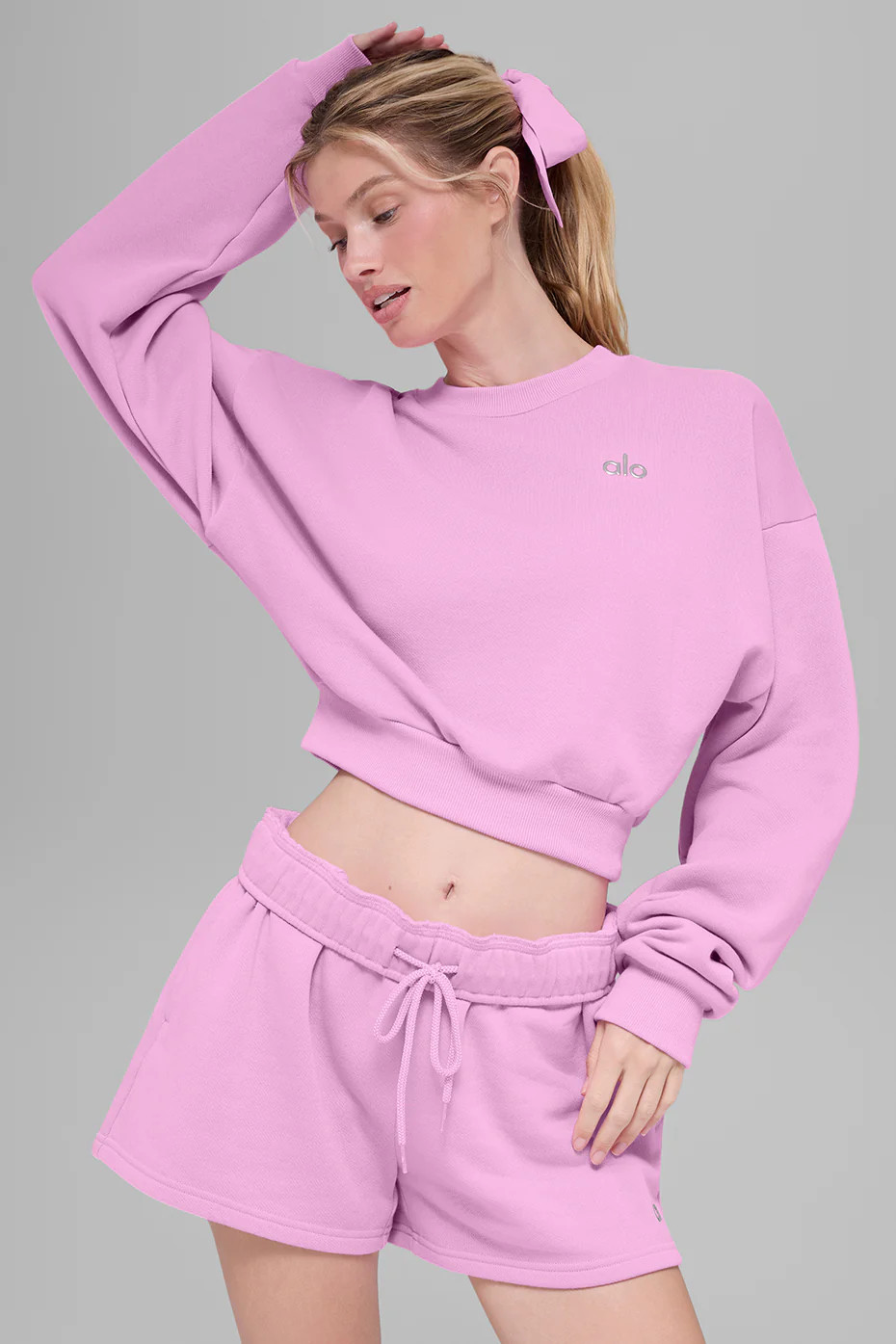 ALO | Cropped Accolade Crewneck Top in Candy Heart Pink, Size: 2XS | Alo Yoga (US)