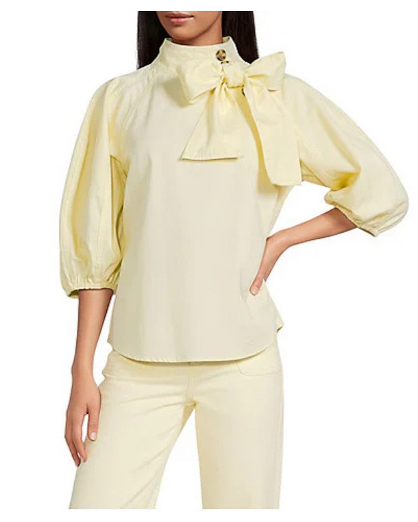 pale yellow set! size small top and 26 jeans ! 

#LTKootd #LTKSeasonal