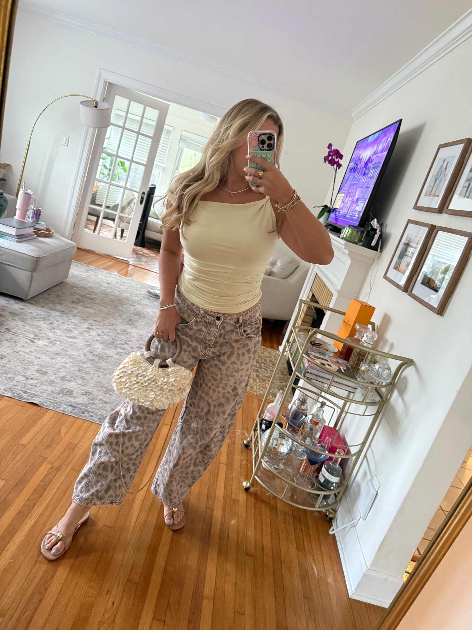 Finally grabbed a pair of barrel jeans for fall! wearing 28 regular length and they are a perfect fit 

#LTKPetite #LTKStyleTip