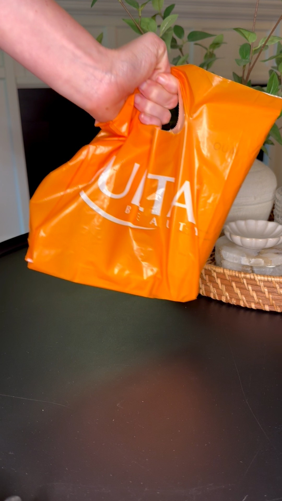 Ulta Haul!

Went in for the curl cream. Came out with the perfect nudes!

Looking forward to featuring my perfect nude lippy for the late summer! 

#nudelips 

#LTKBeauty #LTKWedding #LTKSeasonal