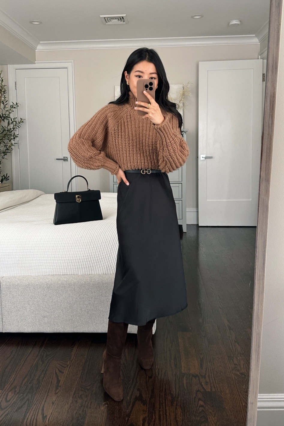 Warm winter work outfit ideas. 

Linked exact + similar higher quality pieces on sale including a luxe sweater and similar petite friendly schutz boots on sale that fit me well in 5.5. The schutz boot has a petite friendly height and is pull in style with slimmer fit.

• H&M sweater xs - sold out in this color, but I linked the exact chunky sweater in other colors and also linked similar 

• Amazon “The Drop” Satin midi slip skirt xxs, very versatile!

Edited pieces mini belt xxs (sold at editedpieces.com)

• Steve Madden boots 5.5, sold out in brown but I linked similar color

• Madewell croissant twist earrings

• Cafune bag (not linkable)

#petite office workwear 


#LTKSeasonal #LTKworkwear #LTKfindsunder100