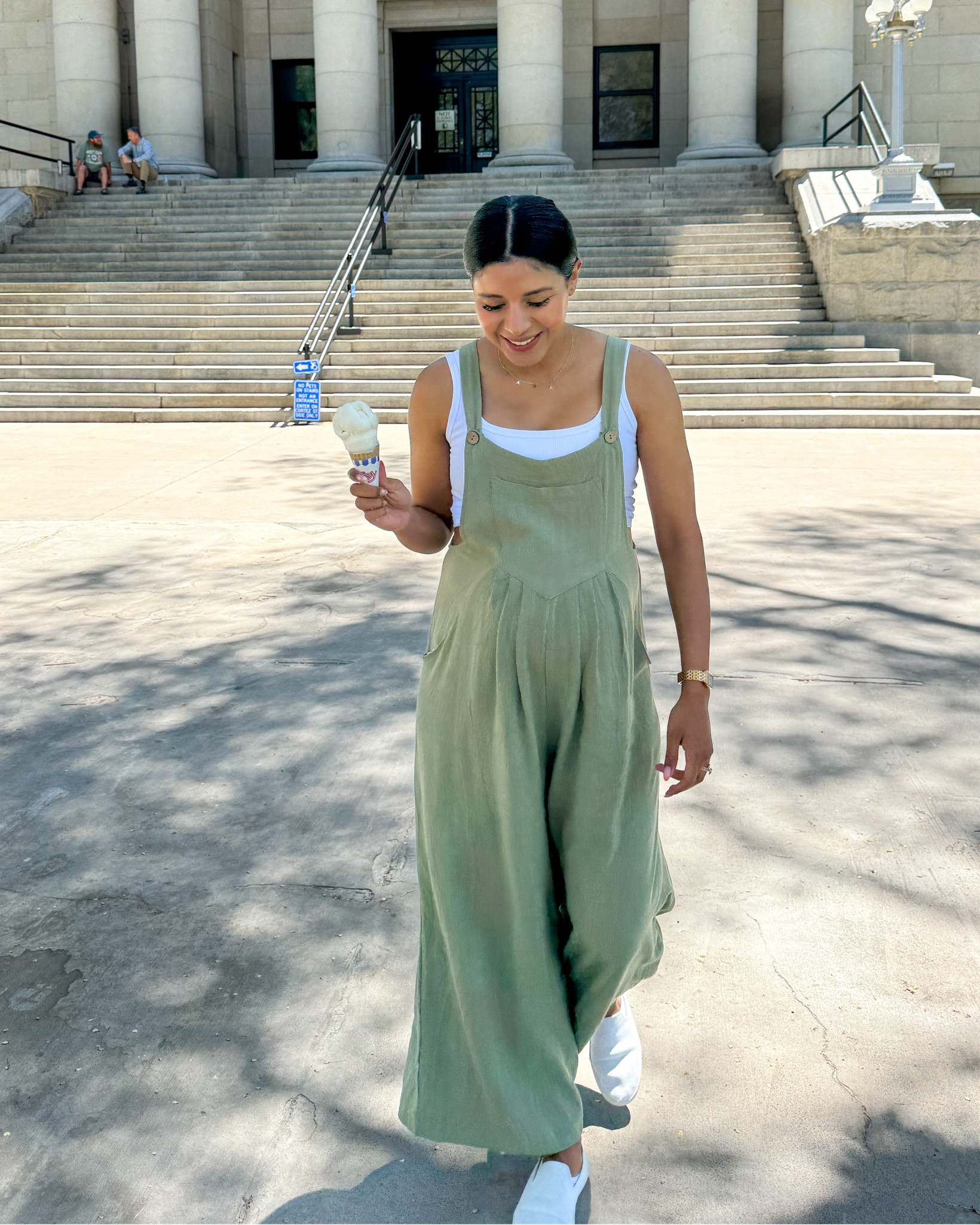 The comfiest bump friendly Amazon Jumpsuit under $36! I’m wearing a size small.

#LTKFindsUnder50 #LTKStyleTip #LTKBump