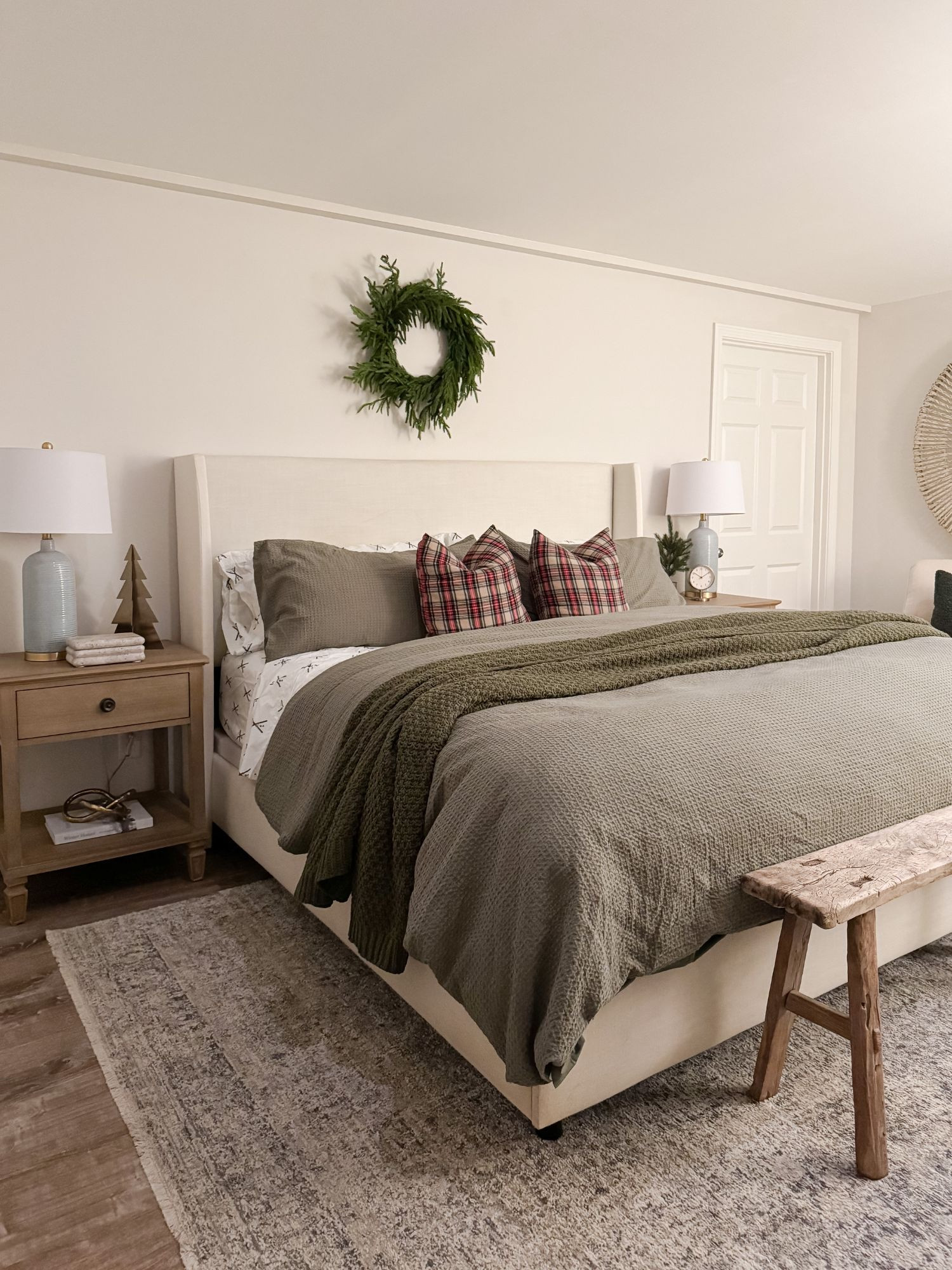 Classic holiday layers meet cozy winter comfort with rich green bedding, plaid accents, and soft neutral textures. This winter bedroom feels warm, inviting, and perfectly styled for the season.
winter bedroom, Christmas bedroom decor, coastal winter bedroom, green bedding, plaid pillows, cozy holiday bedroom, neutral bedroom decor, seasonal styling, layered bedding, coastal home, winter home decor, Sherri Calnan Home

#LTKSeasonal #LTKHome #LTKHoliday