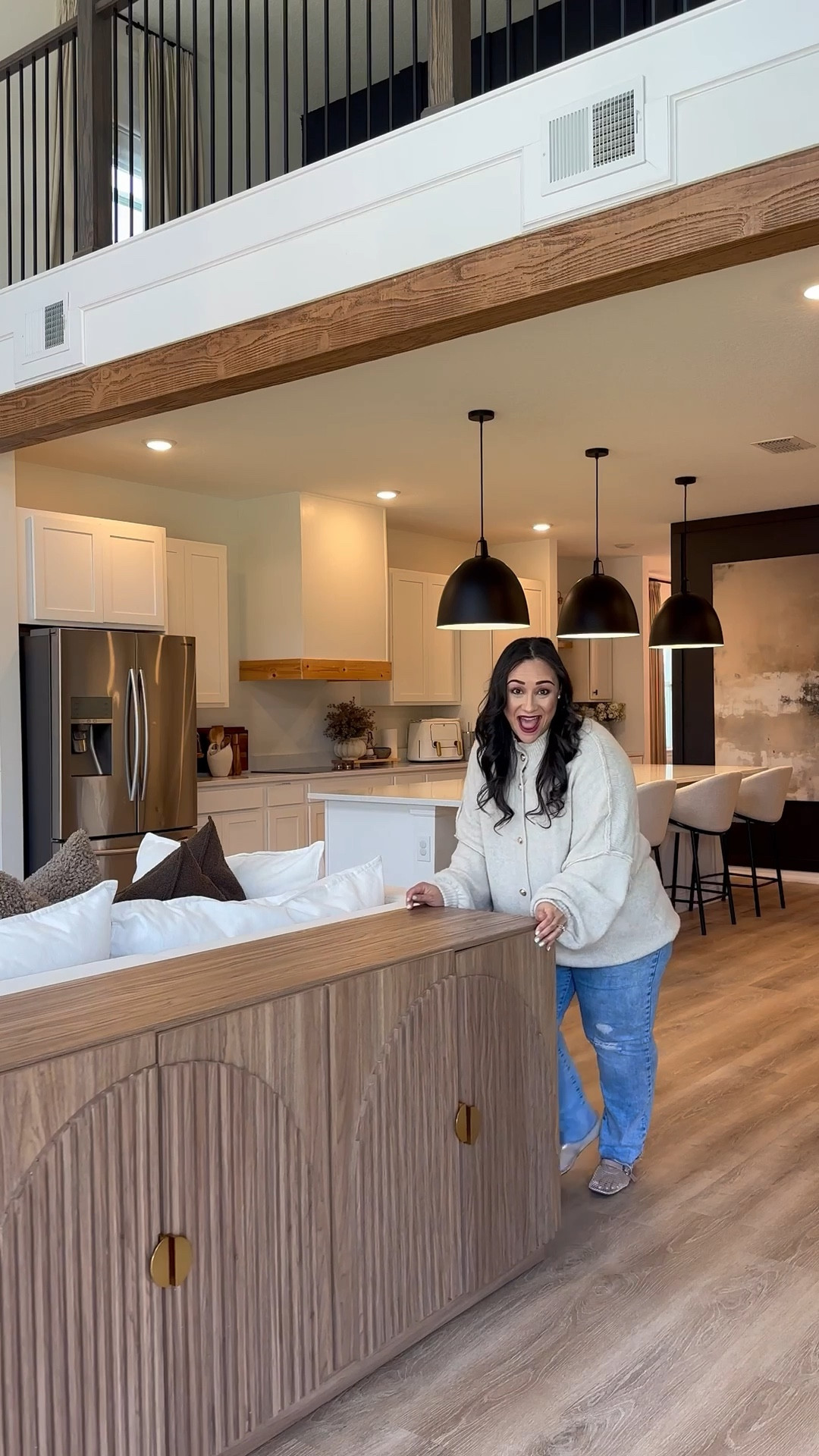 Gorgeous fluted cabinet 😍 Available in select colors and styles too!! ❤️❤️


Home 
Home decor
Entryway decor 
Entryway table
Fluted console table
Fluted cabinet
Amazon viral table
Buffet table
Accent table
Pottery barn
Amazon home
Restoration hardware look for less
Luxe for less 
Entryway ideas
Foyer table
Foyer decor
Wall lights
Battery operated wall
Scone 
Chargeable wall lights
No hardwire required 
Wall sconces 
Battery operated sconces 
Modern sconces 

#LTKSaleAlert #LTKHome #LTKvlog