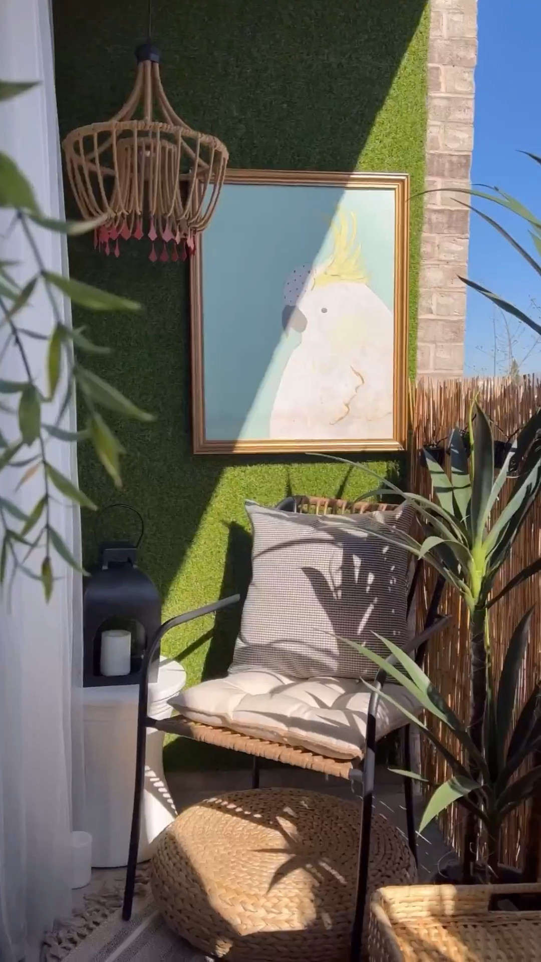 DIY Grass Wall 

#LTKHome #LTKSaleAlert