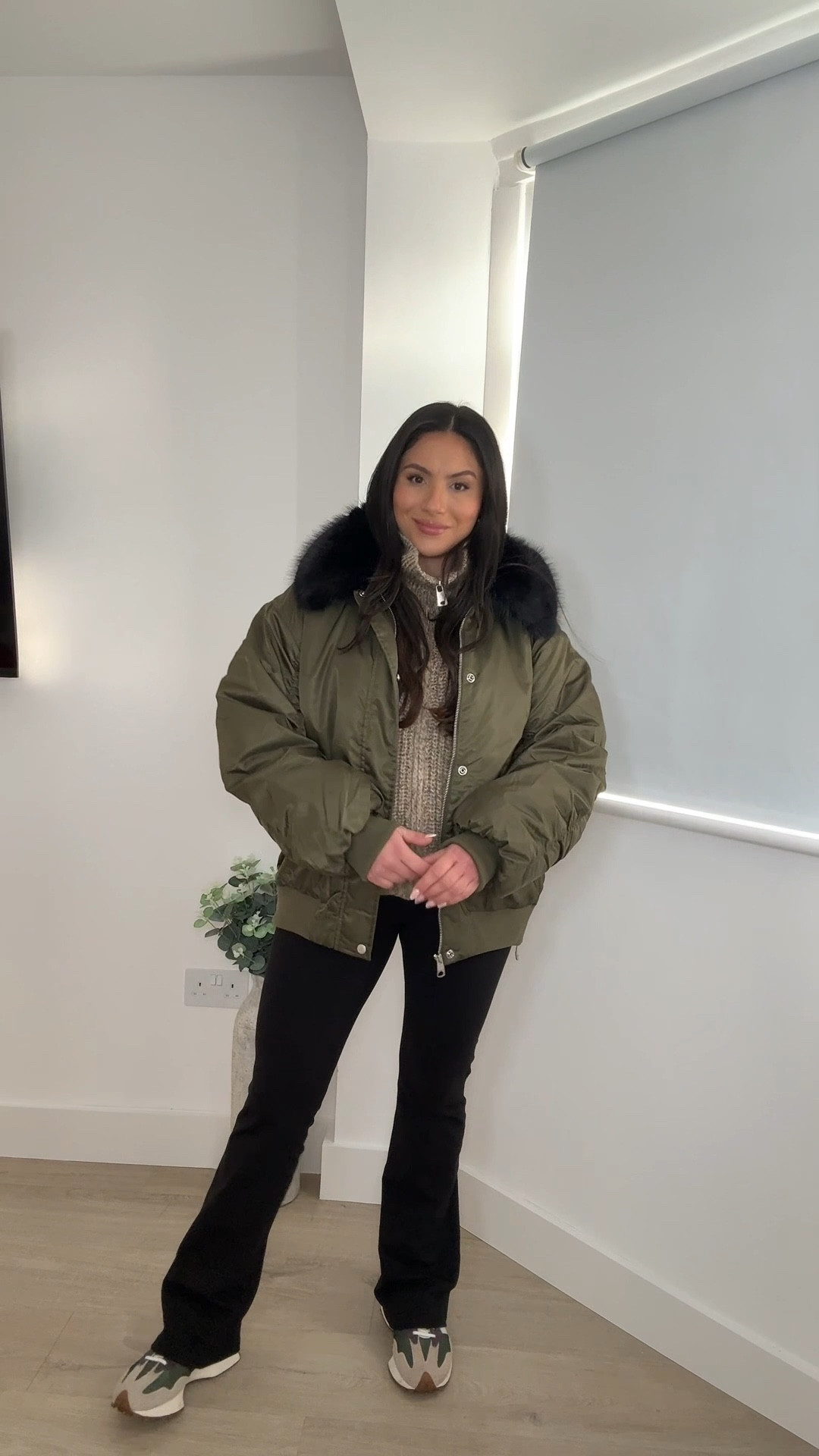 My go-to-outfit for a full day of returns and errands ✨

Knitwear, leggings, bomber jacket, coat, winter, cardigan 

#LTKuk #LTKstyletip #LTKwinter