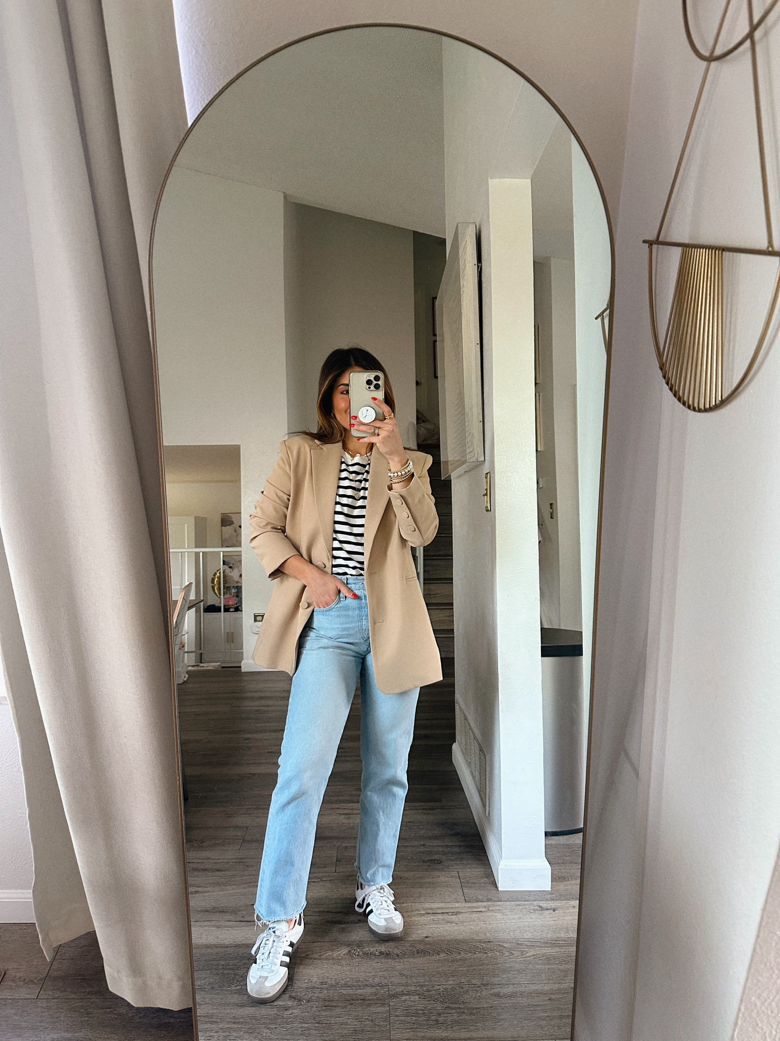 My favorite Levi’s! These jeans are so good! They run tts.
Top size xs
Blazer is old. Linking similar ones
Jeans size 24

#LTKSeasonal #LTKFindsUnder50 #LTKFindsUnder100