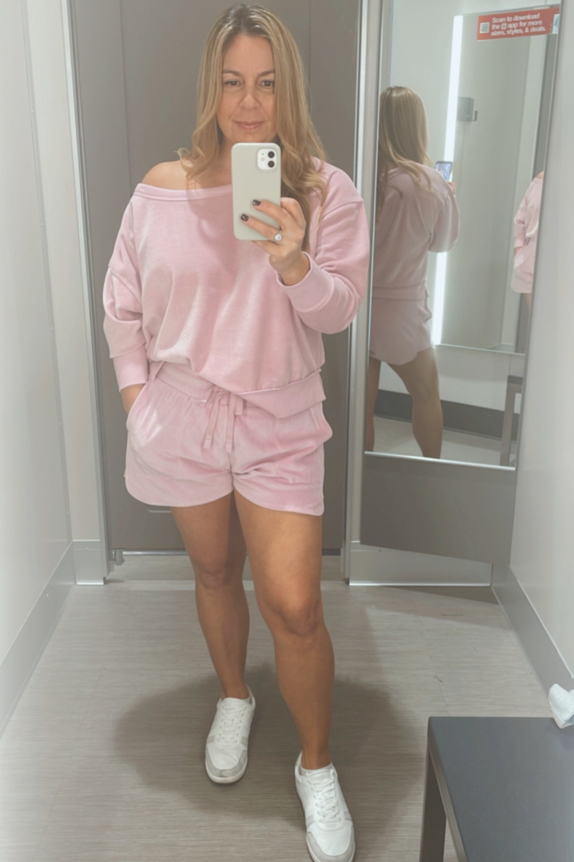 Velour short set I’m wearing a large but would def size down to medium. Sneakers tts








Athleisure, comfy outfit, loungewear, midsize fashion, Target fashion

#LTKcurves #LTKFind #LTKunder50