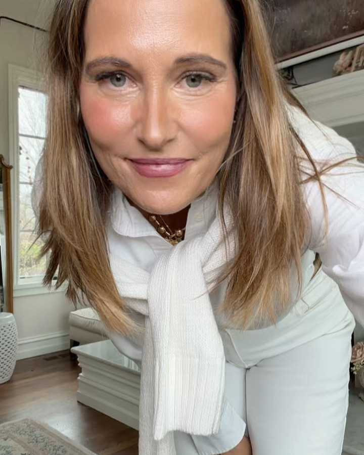 Saturday ootd! Mix of ⬆️ and ⬇️!

Wearing size large sweater, 10 shirt, 30 jeans, large jacket

#LTKOver40