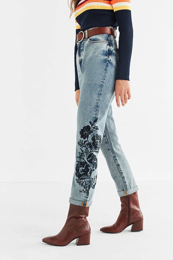 BDG Mom Jean - Floral Embroidered | Urban Outfitters US