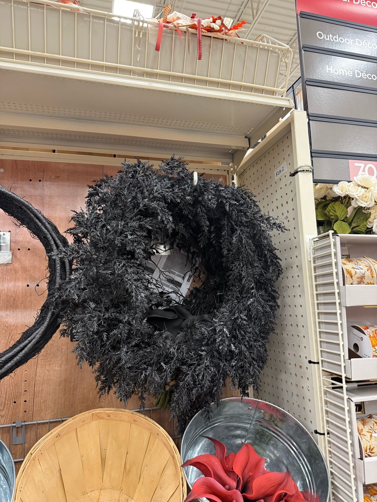 Halloween decor at Michaels

#LTKSeasonal #LTKHome #LTKSaleAlert