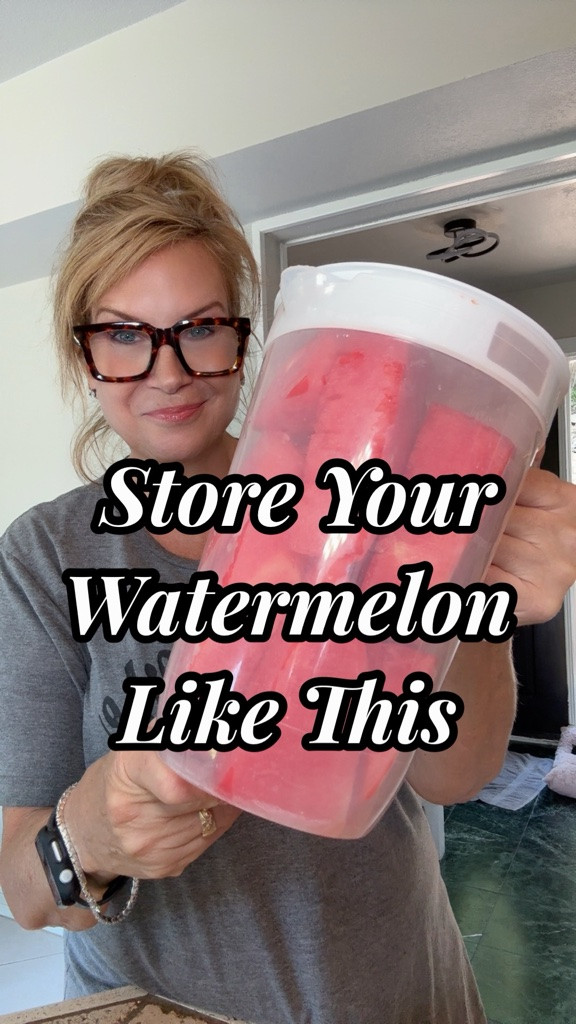 🍉 Summer is officially watermelon season, so here’s your reminder to store it differently.

Put it in a pitcher.

It takes up less space, is easier to grab, and you can pour out every drop of that sweet watermelon juice.

One of those simple little tricks that just makes life easier.

📌 Save this for your next watermelon.
💛 Follow for more simple tips that just make sense.
👯 Share with a friend who could use the extra fridge space.

#LTKmomlife #LTKfoodie #LTKHome