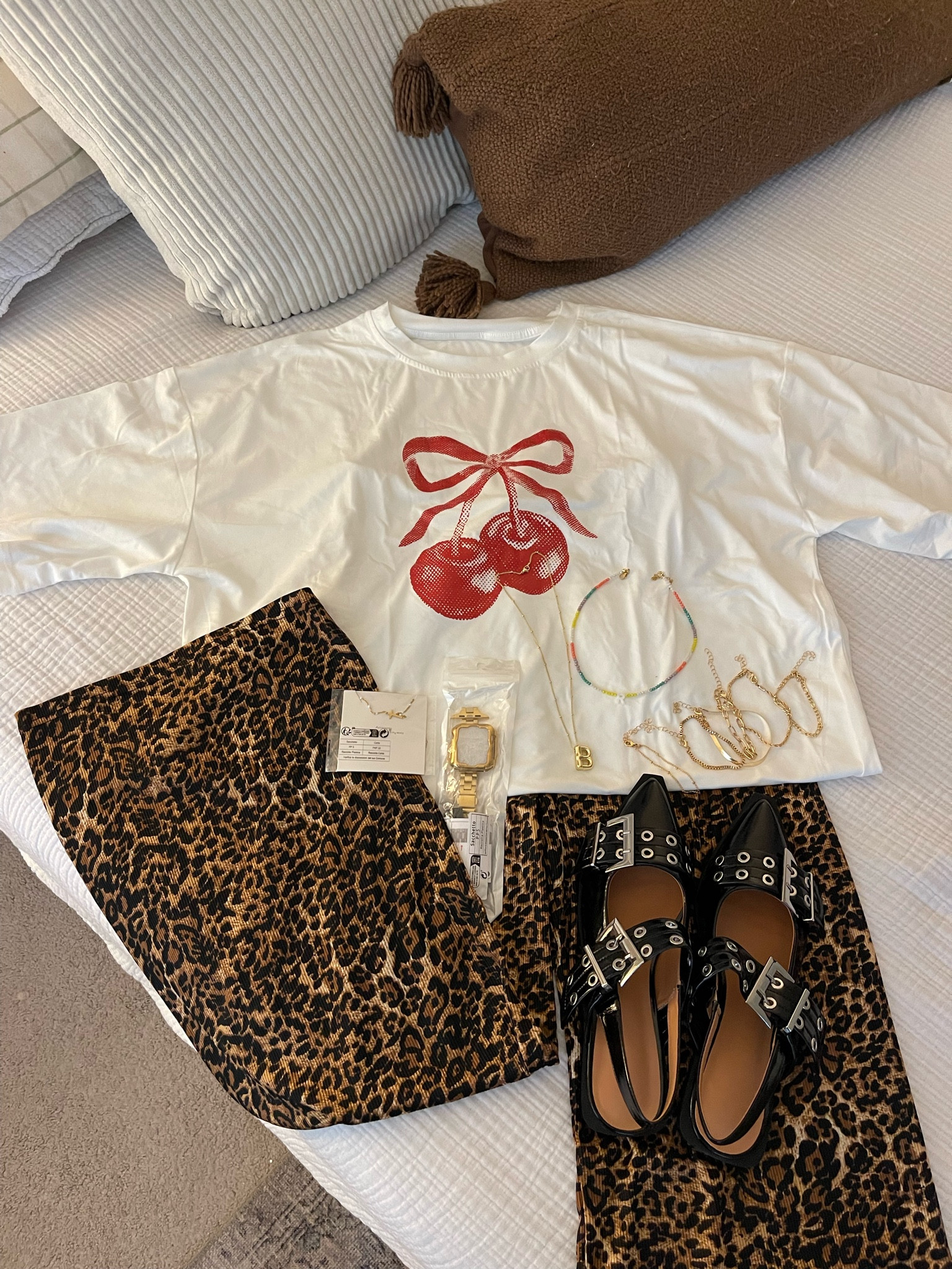 Small shein haul | top is a size xl | pants large | shoes 7.5 | jewelry is all great quality!! 

#LTKStyleTip #LTKSeasonal #LTKFindsUnder50