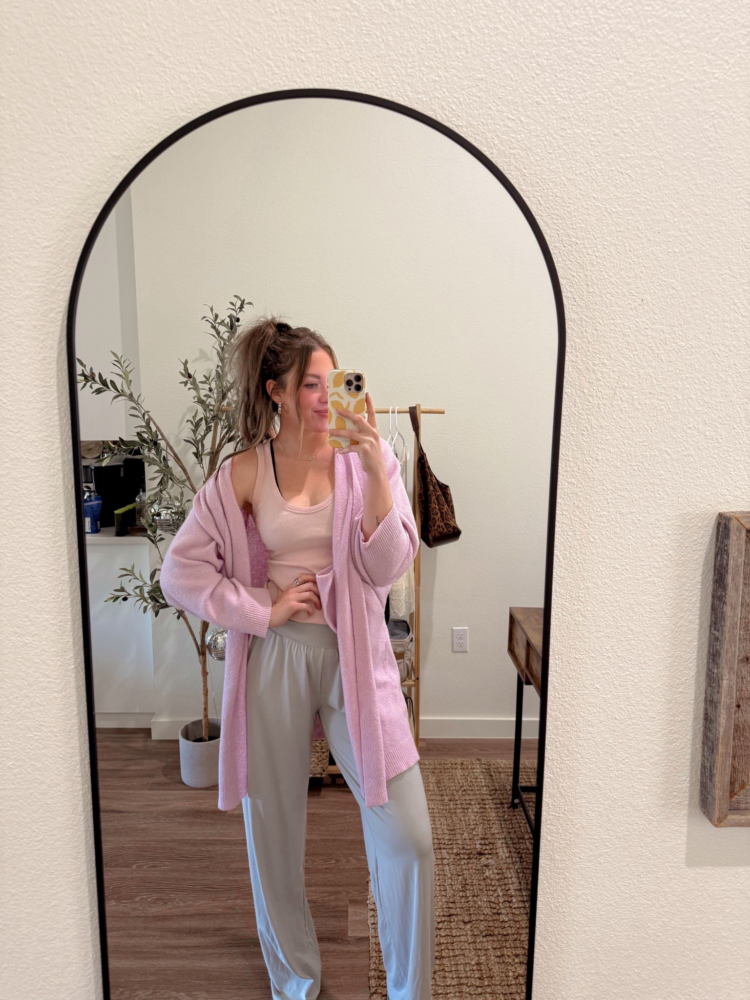 Wearing a medium 35” inseam in pants. Medium in both tops. Linked similar cardigan 

#LTKSummerEdit