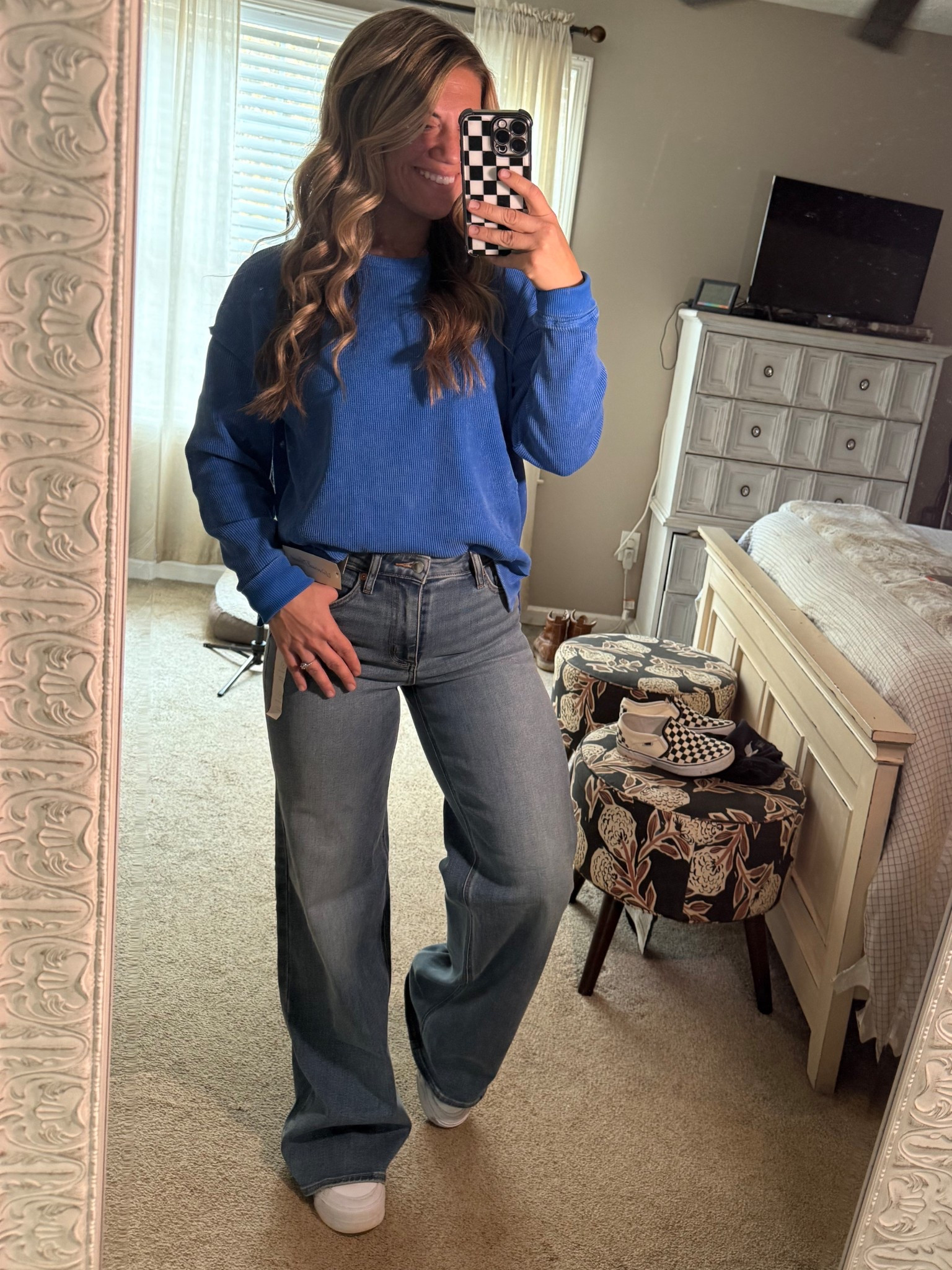 Fit great and TTS! Good stretch but not too much and they are great quality! I am 5’4 and 150lbs Wearing the size 4 for reference! 

#LTKmomlife #LTKFindsUnder50 #LTKootd