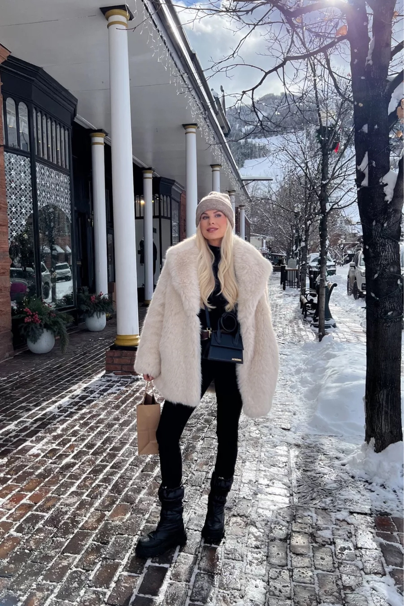 Holiday Outfit Inspo! Linking similar of everything! ❄️
#kathleenpost #holidayoutfit #whattowear

#LTKSeasonal #LTKHoliday #LTKStyleTip