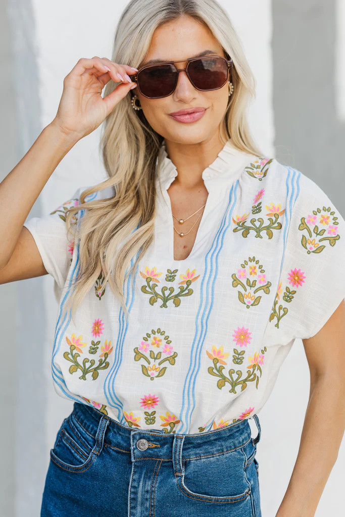 THML: The Lively Cream Medallion Blouse | The Mint Julep Boutique