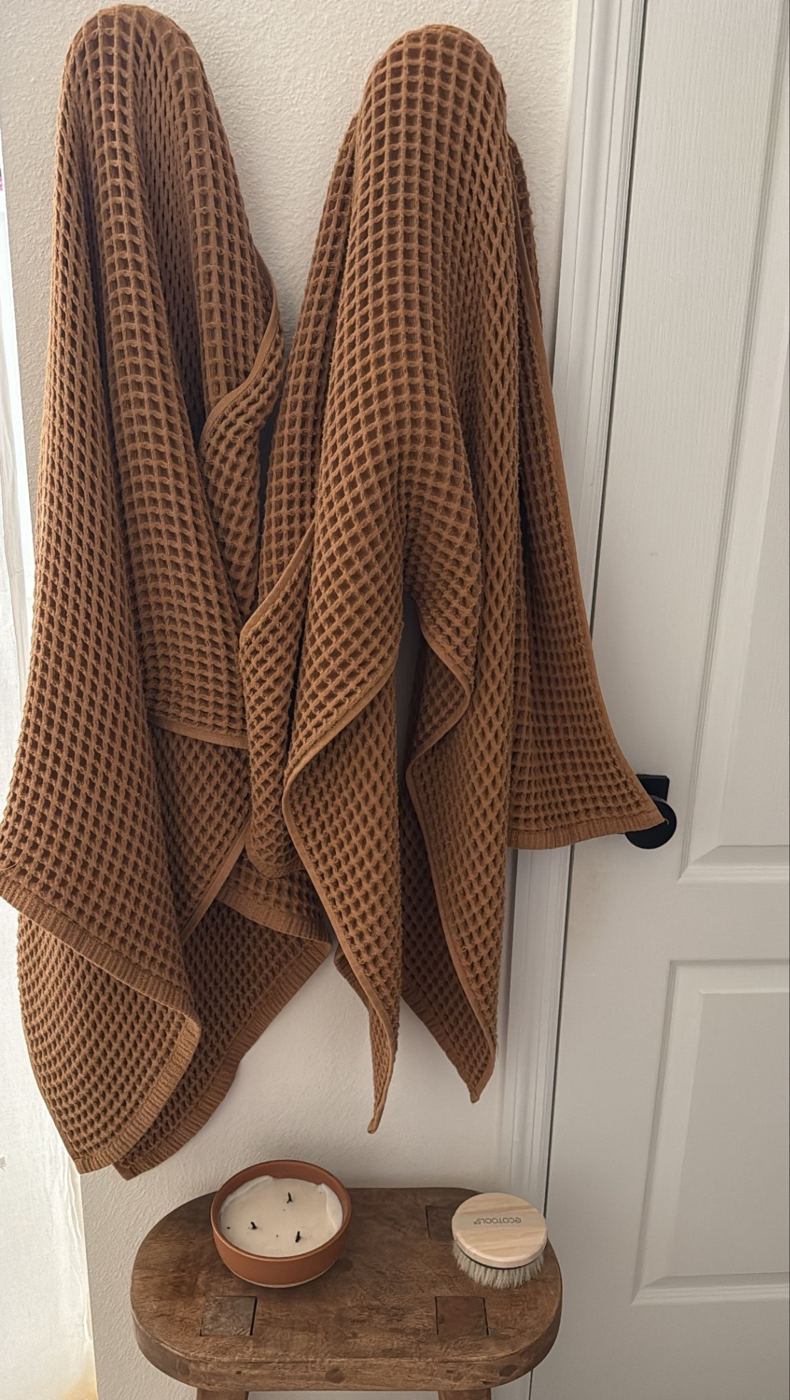 Cozy bathroom corner. 

@Target 

#bathtowels #cozy #bathroom #candle #LTKFindsUnder50

#LTKHome