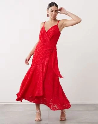 Vestido AMARO Midi Traspassado Devore Vermelho | Dafiti (BR)