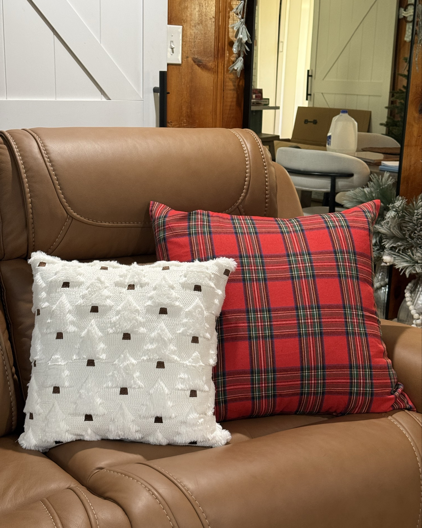 Christmas pillow styling 🎄

#LTKGiftGuide #LTKHoliday #LTKSeasonal