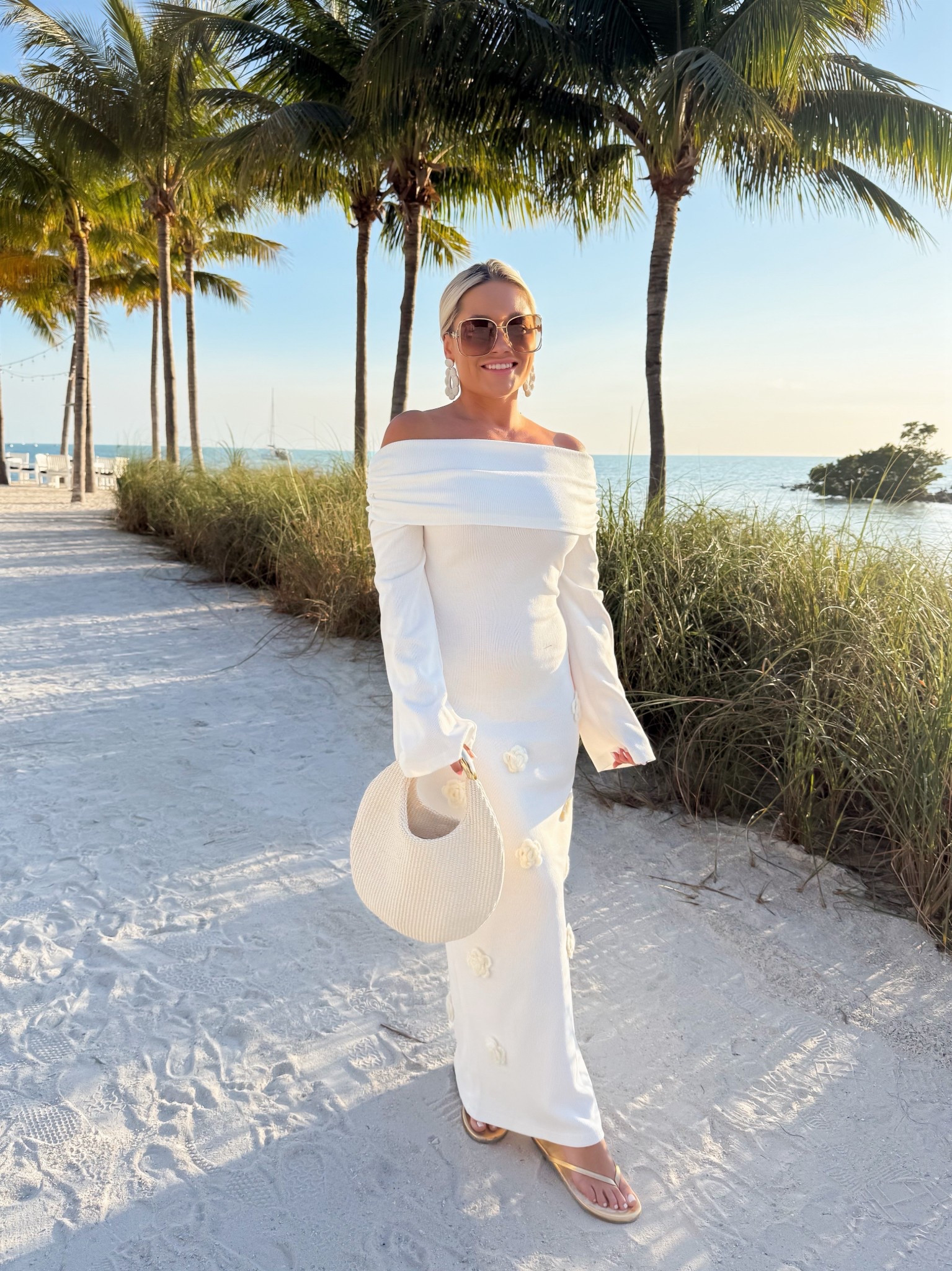Wearing size medium 🩷🐚 the perfect vacation dress  

#LTKTravel #LTKWedding #LTKootd