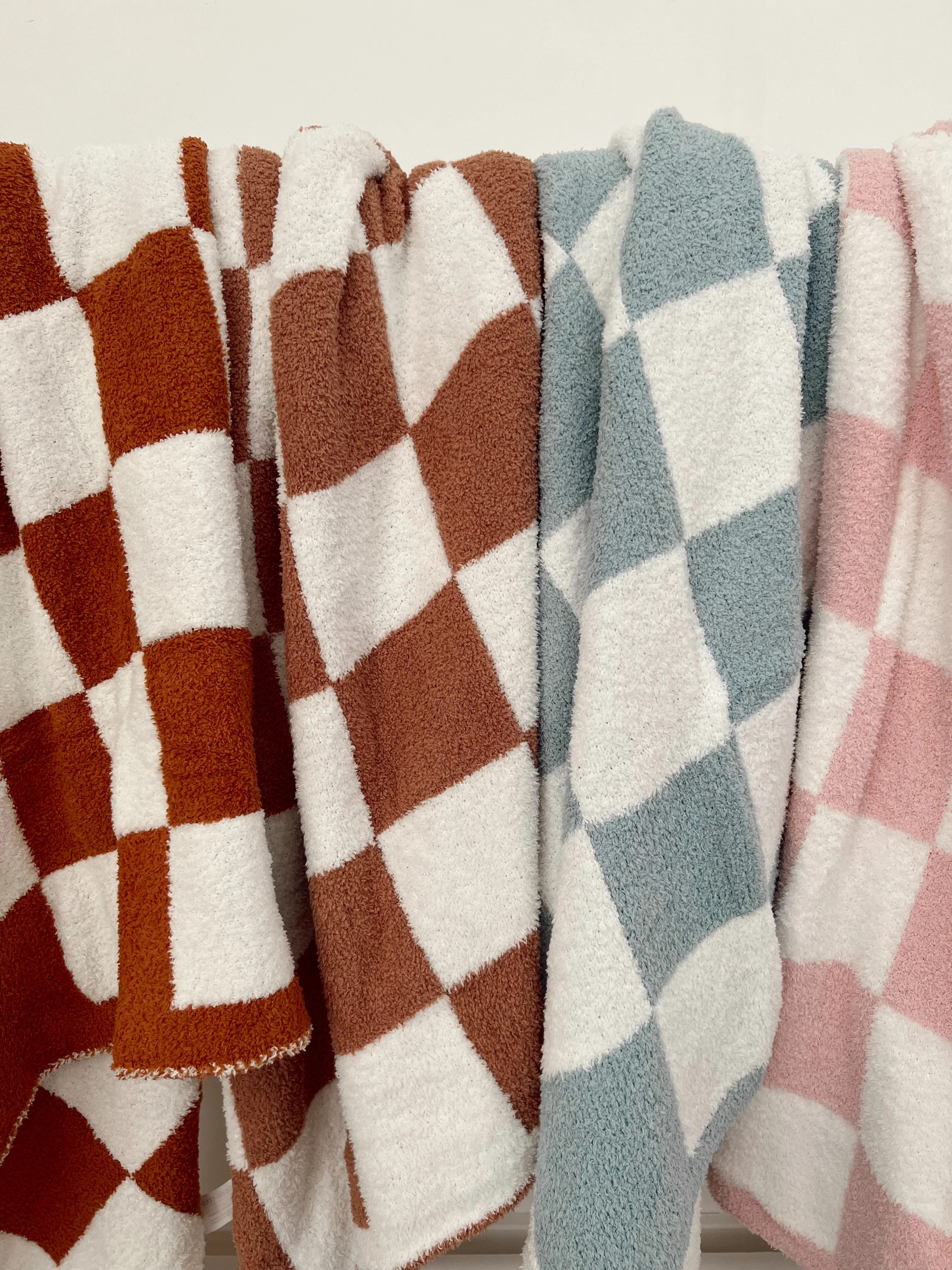 Phufy™ Bliss Checker Blanket, Strawberry | SpearmintLOVE