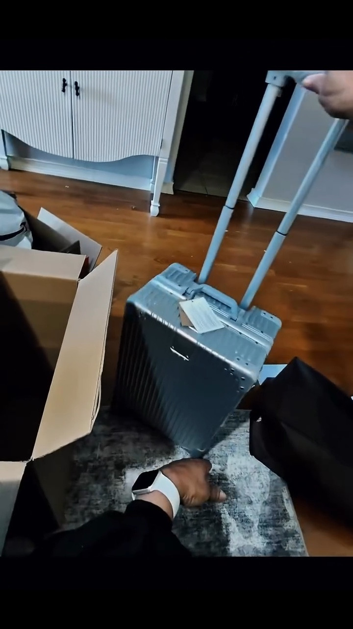 Airport Ready...! #luggage #onthego #tripready #packingforvacation