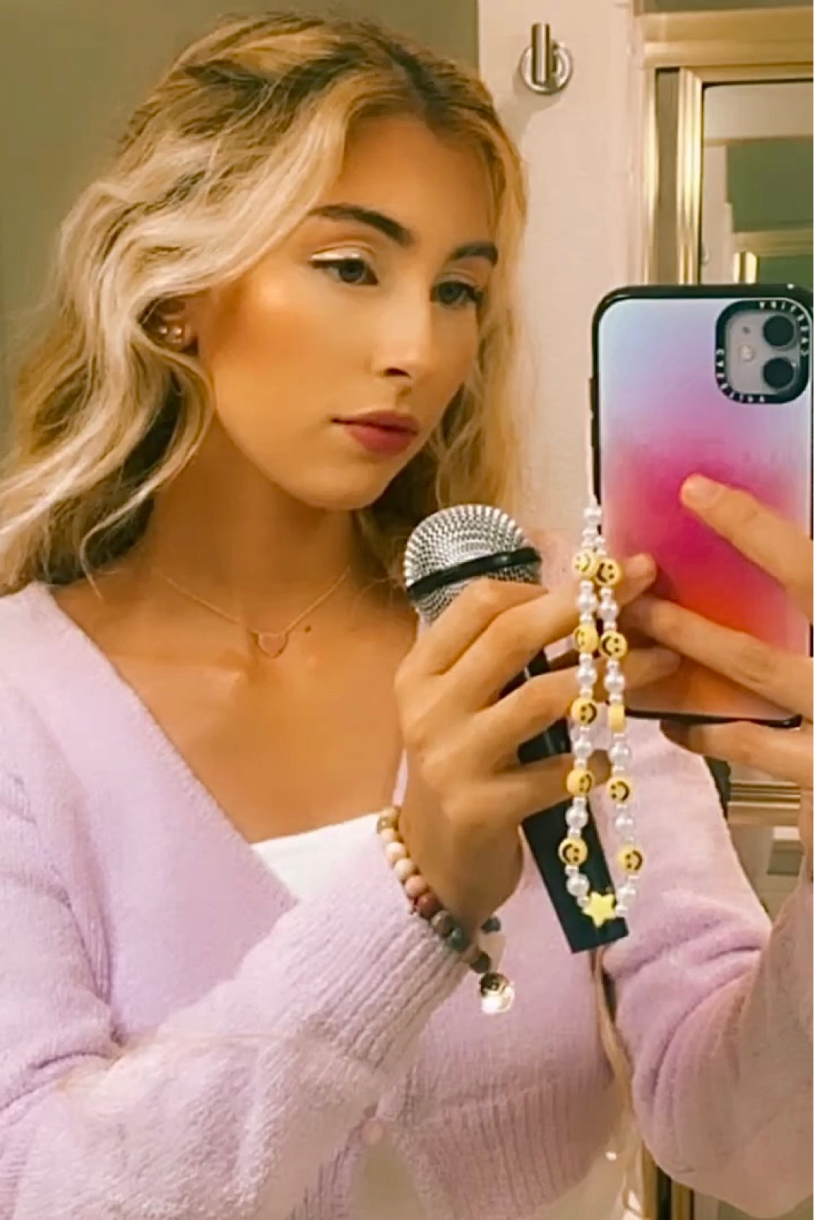 the wildest child in the world 🗺️

“i got the mf mic” - @playboicarti 

(🎙️ on @youtube) 

•••
#singersofig #newyoutubercommunity #newyoutubers #newyoutubevideo #singersspotlight #newcovers #newcoversong 

#LTKcurves #LTKparties #LTKfitness