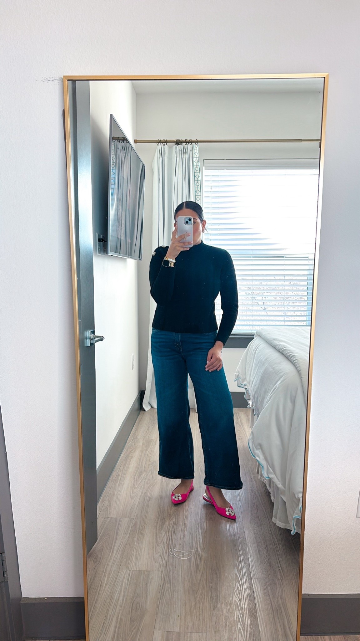 Thursday Work Ootd 

Dark denim | Workwear | 

#LTKWorkwear #LTKootd