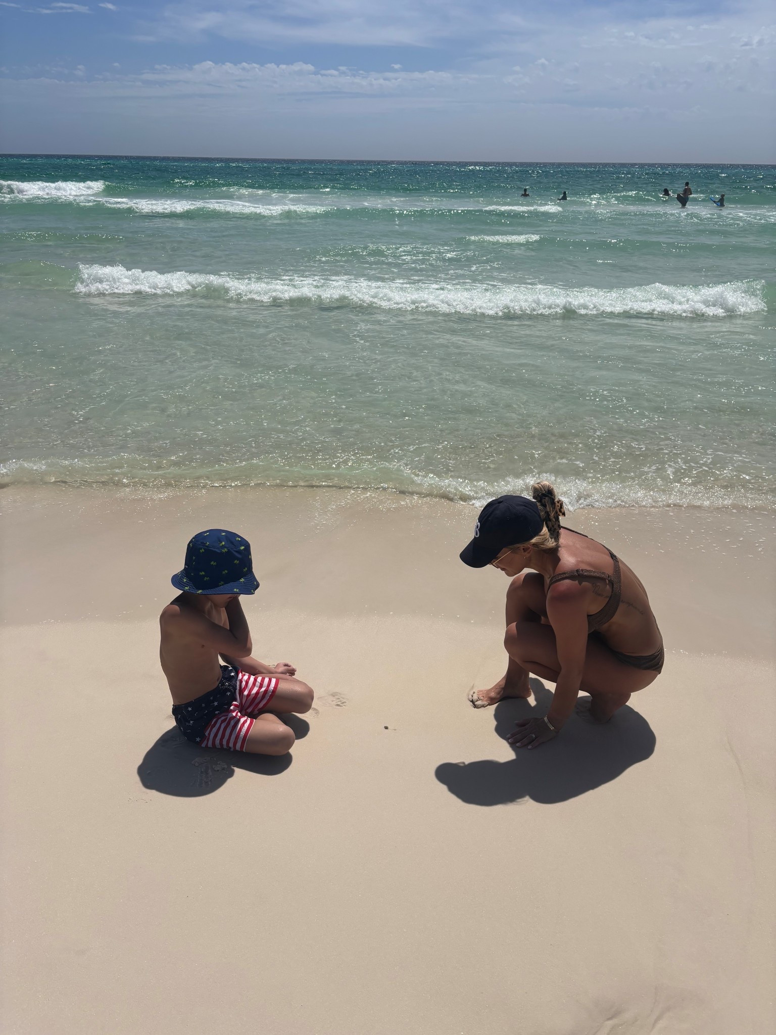 Bucket hats, Shells and creatures 🐚🦀🌊